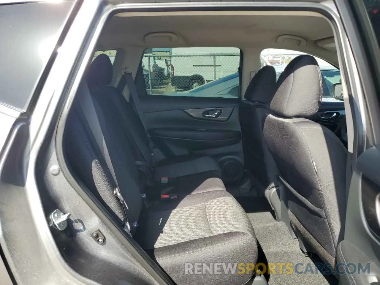11 Photograph of a damaged car 5N1AT2MT6KC717527 NISSAN ROGUE 2019