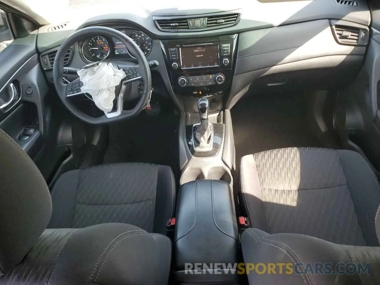 8 Photograph of a damaged car 5N1AT2MT6KC717527 NISSAN ROGUE 2019