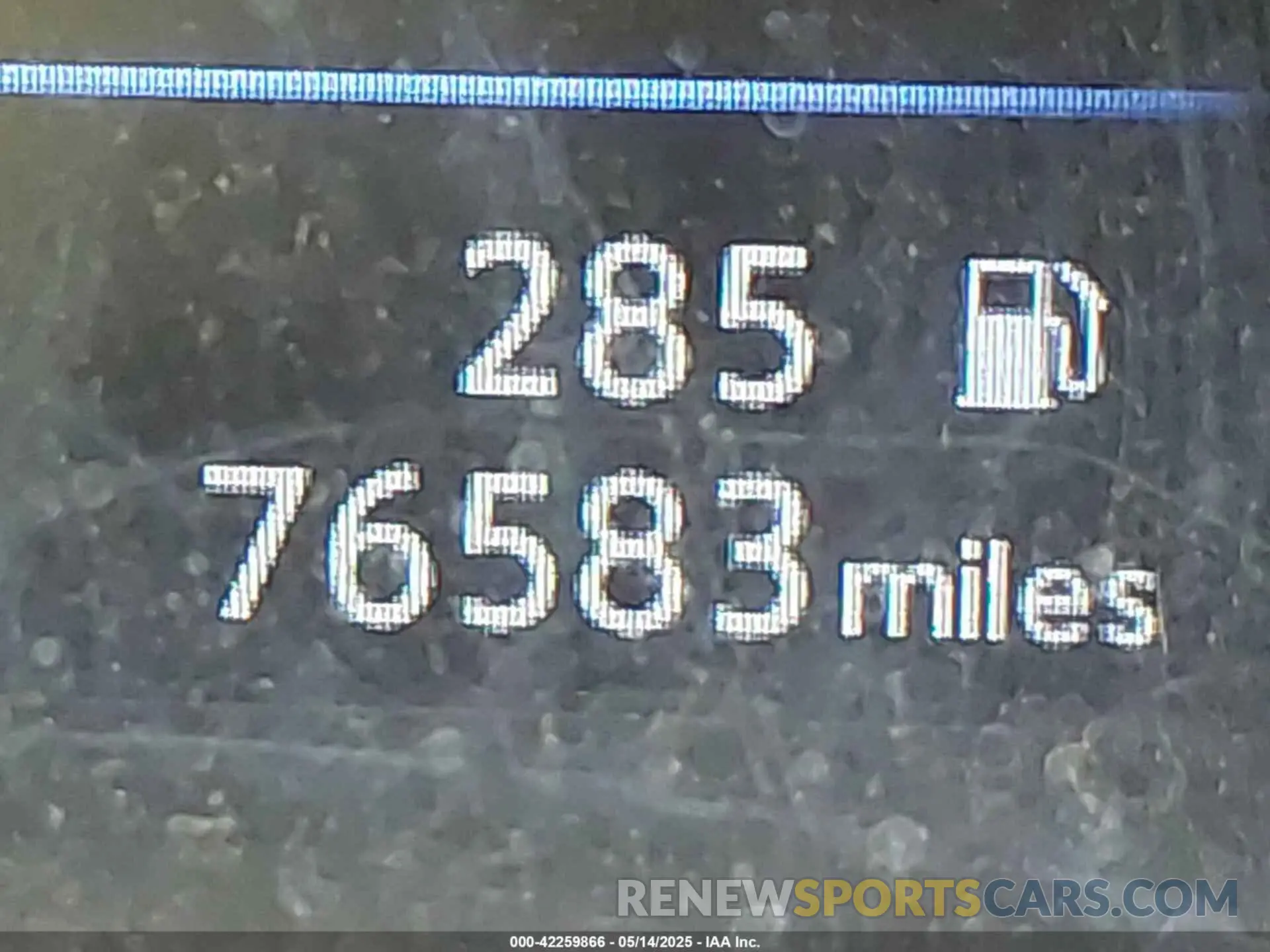 16 Photograph of a damaged car 5N1AT2MT6KC733260 NISSAN ROGUE 2019