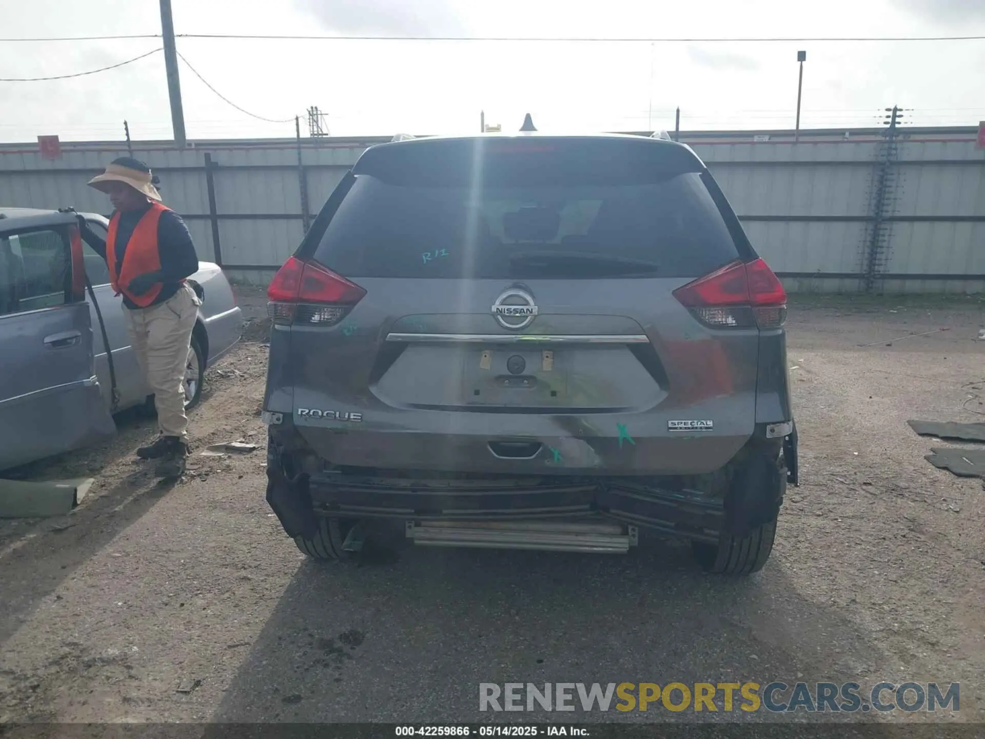 17 Photograph of a damaged car 5N1AT2MT6KC733260 NISSAN ROGUE 2019
