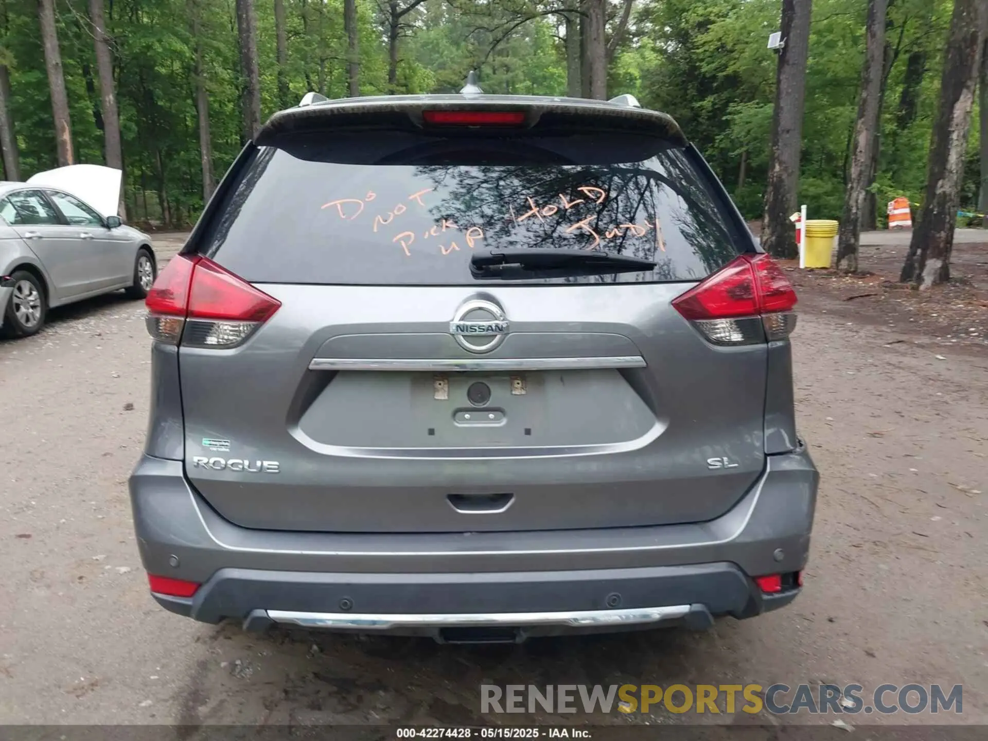 16 Photograph of a damaged car 5N1AT2MT6KC759034 NISSAN ROGUE 2019