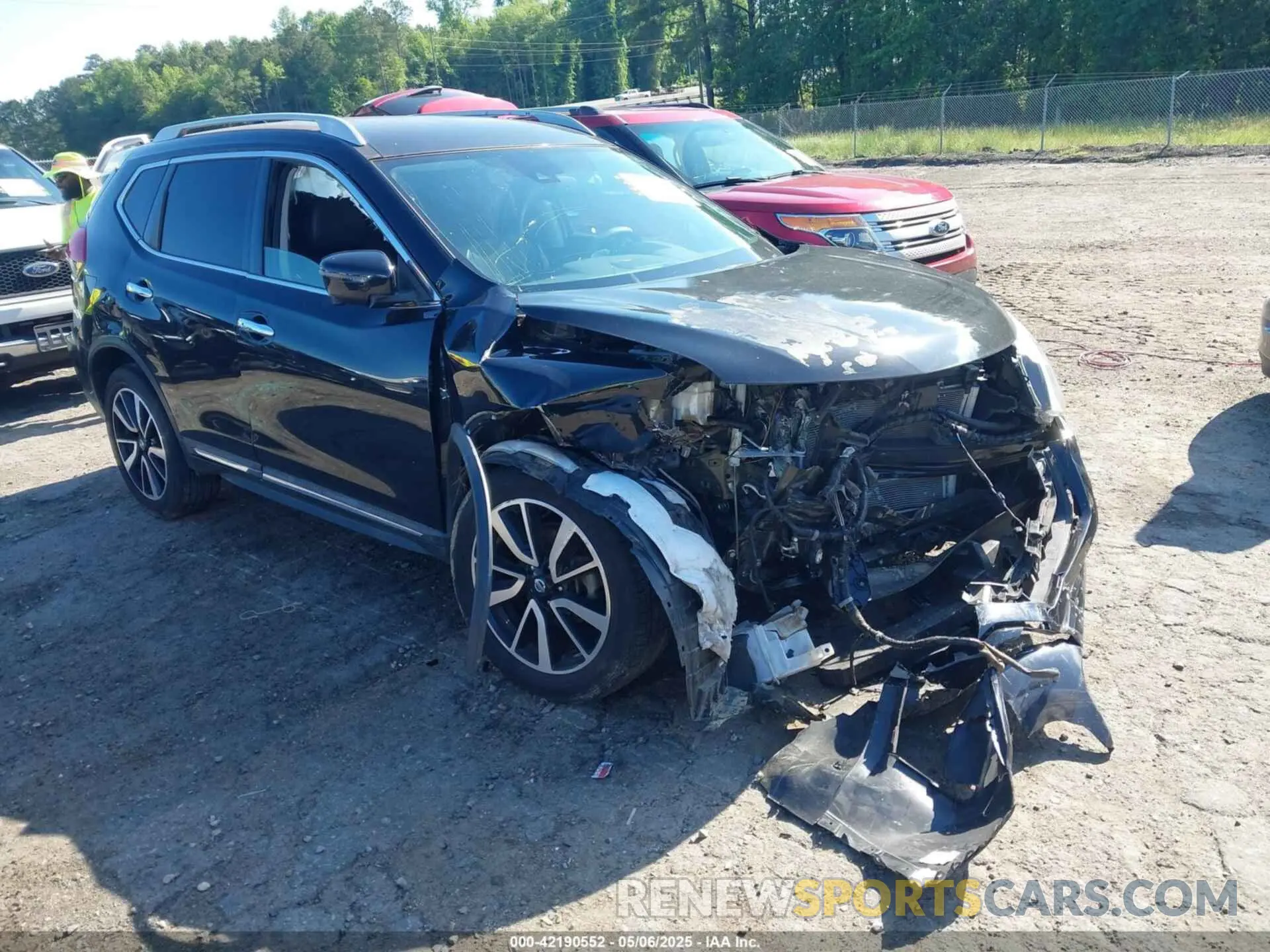 1 Photograph of a damaged car 5N1AT2MT6KC759616 NISSAN ROGUE 2019