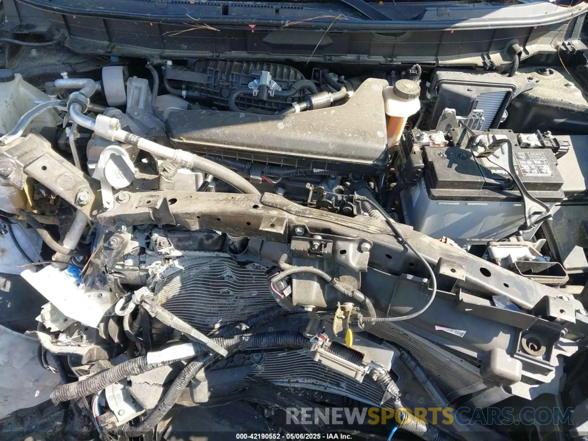 10 Photograph of a damaged car 5N1AT2MT6KC759616 NISSAN ROGUE 2019