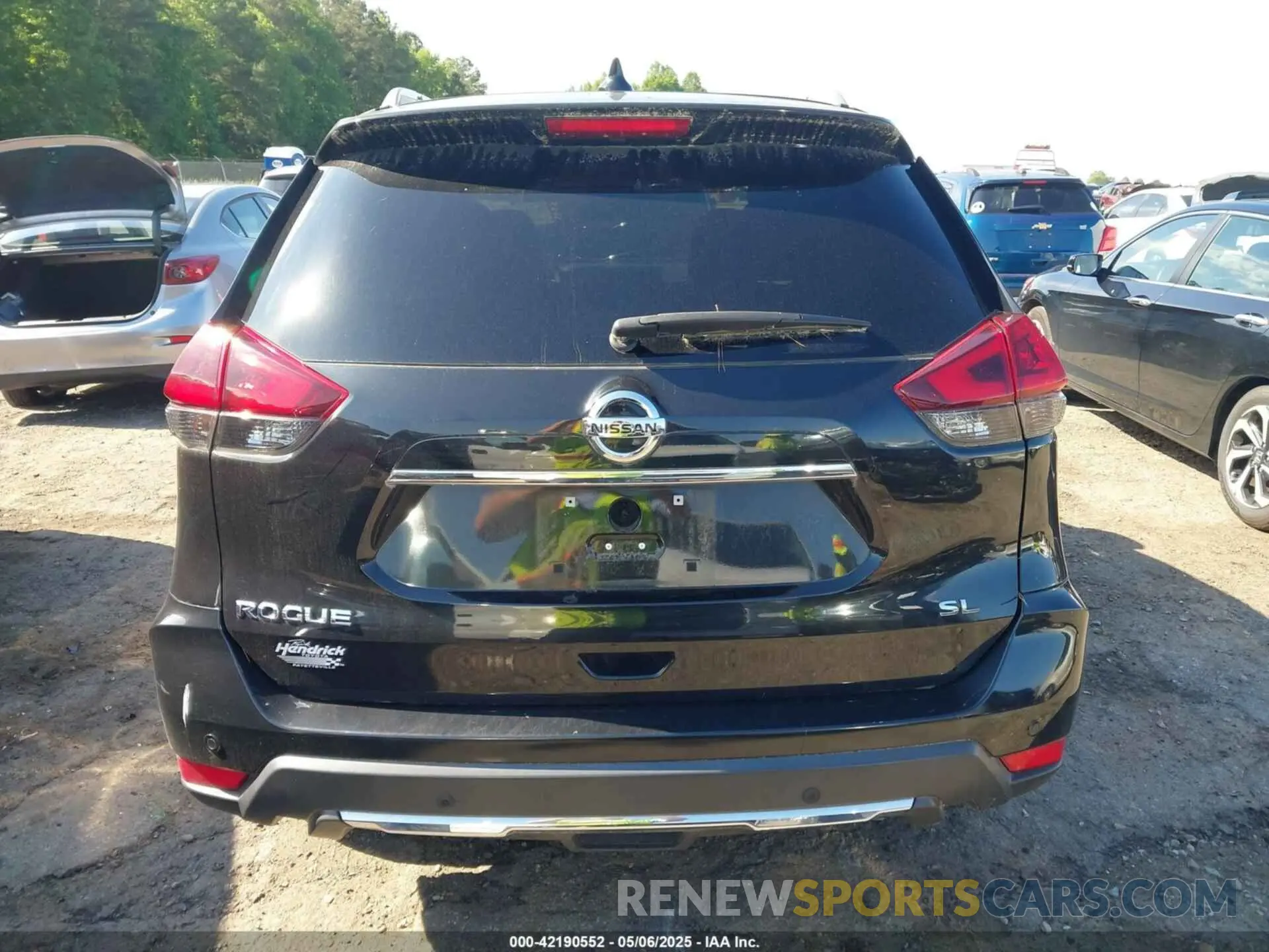 16 Photograph of a damaged car 5N1AT2MT6KC759616 NISSAN ROGUE 2019