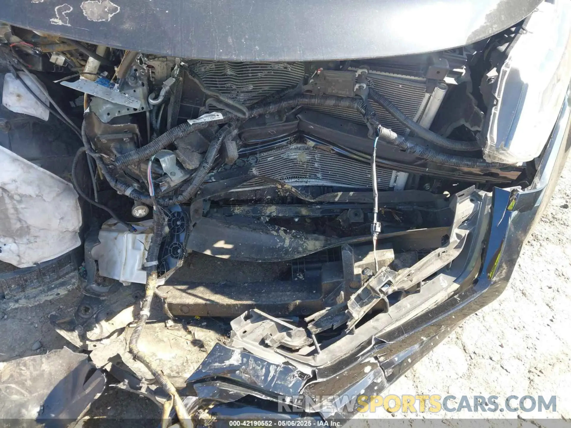 17 Photograph of a damaged car 5N1AT2MT6KC759616 NISSAN ROGUE 2019