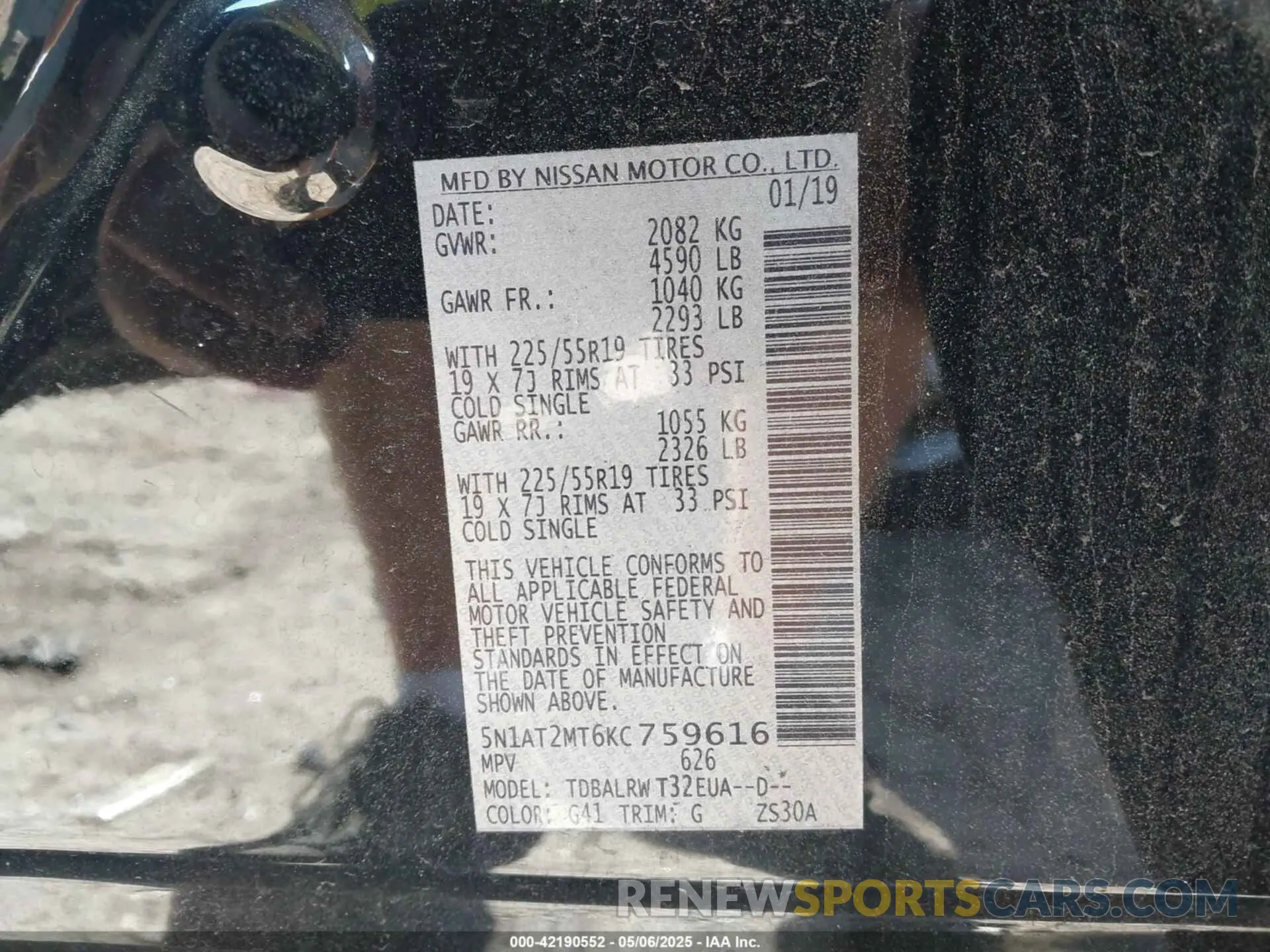 9 Photograph of a damaged car 5N1AT2MT6KC759616 NISSAN ROGUE 2019