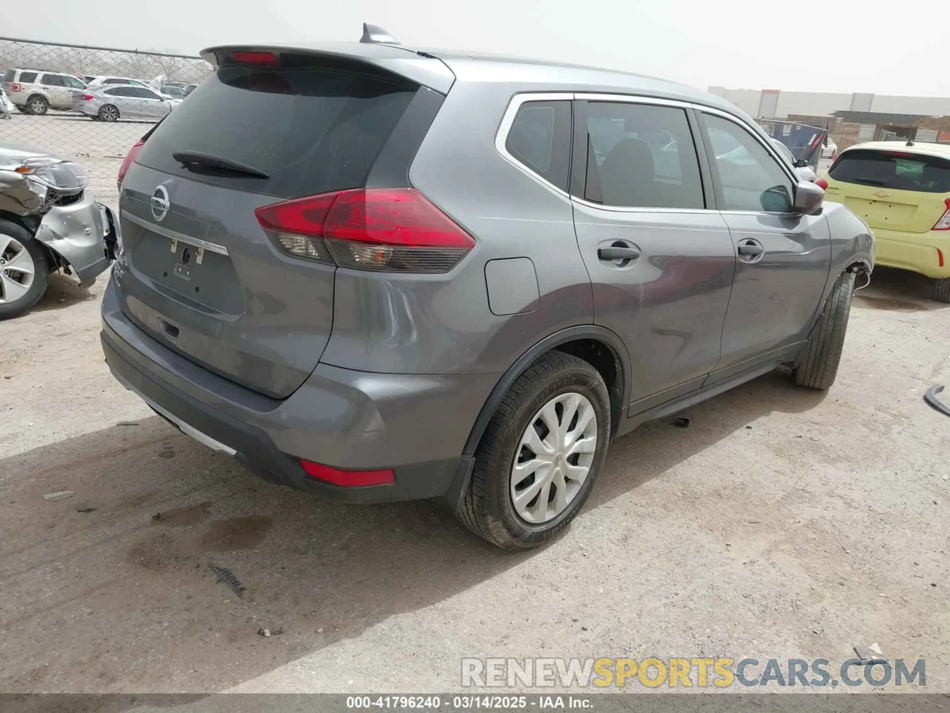 4 Photograph of a damaged car 5N1AT2MT6KC768235 NISSAN ROGUE 2019
