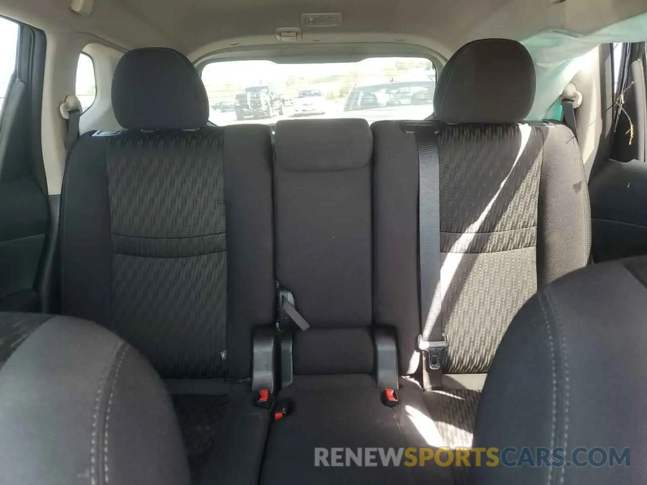 10 Photograph of a damaged car 5N1AT2MT6KC775380 NISSAN ROGUE 2019
