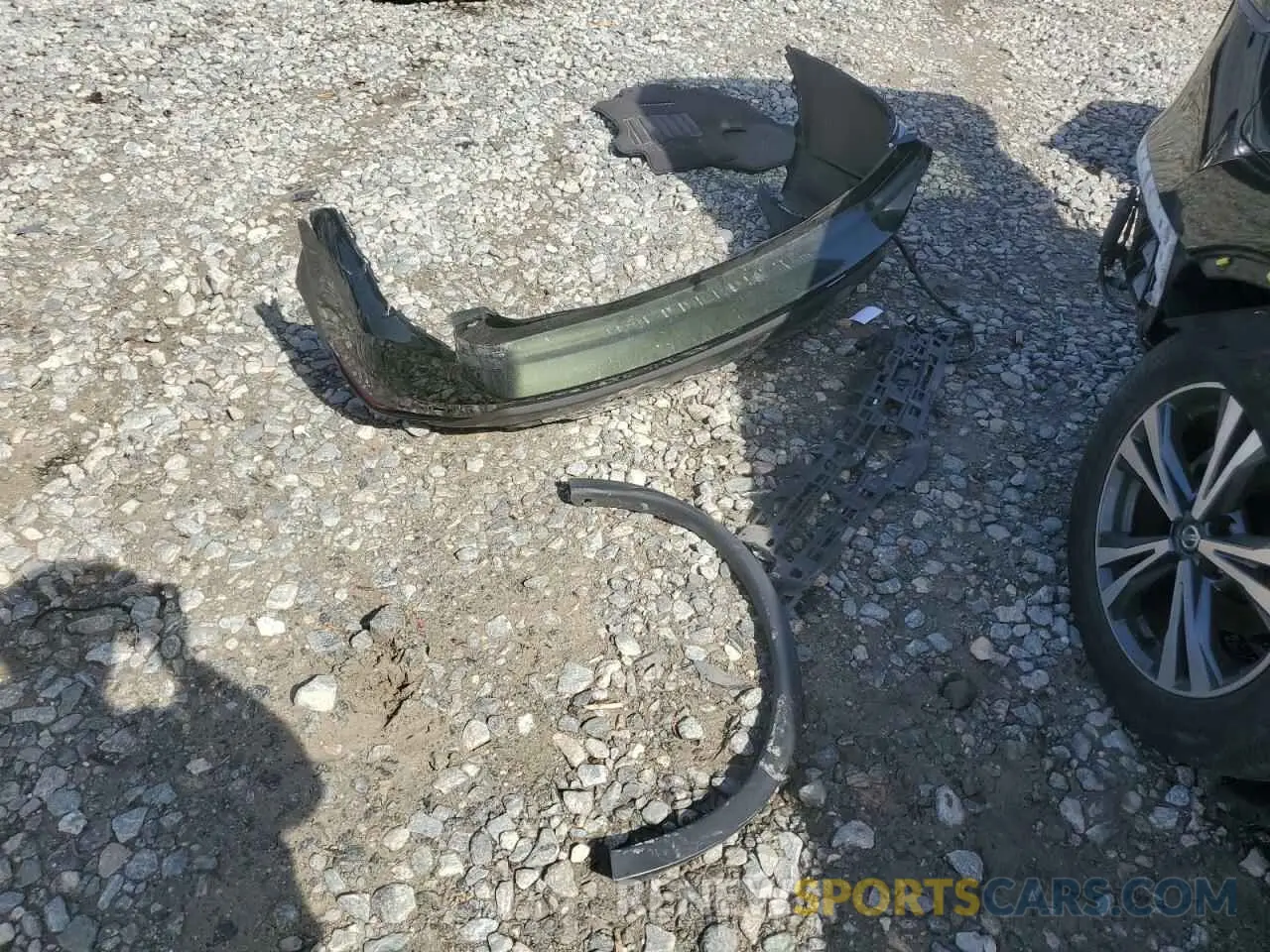15 Photograph of a damaged car 5N1AT2MT6KC775380 NISSAN ROGUE 2019