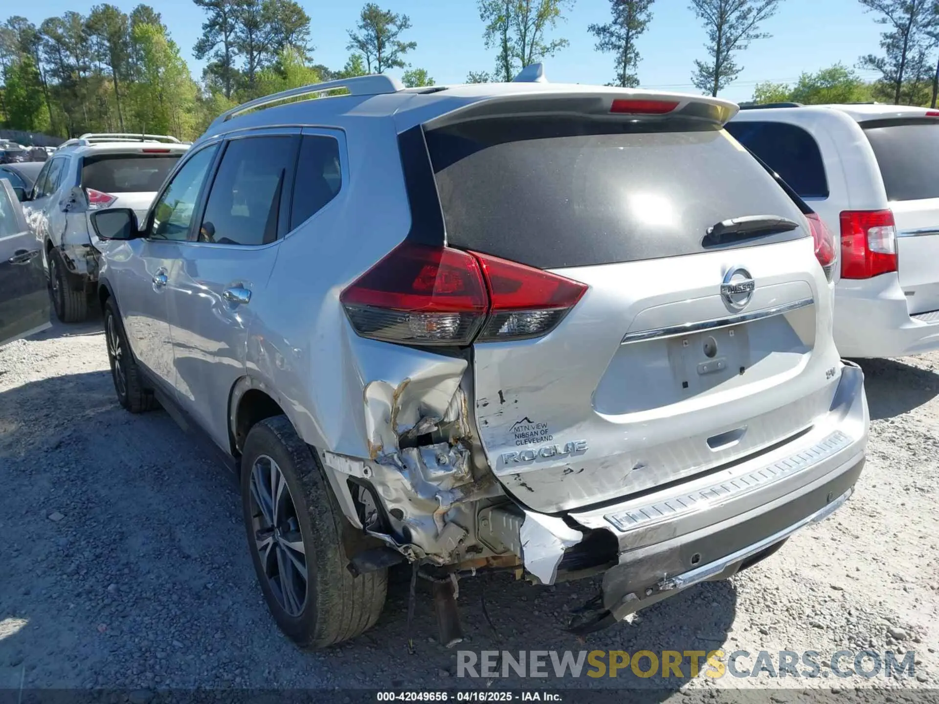 3 Photograph of a damaged car 5N1AT2MT6KC787285 NISSAN ROGUE 2019