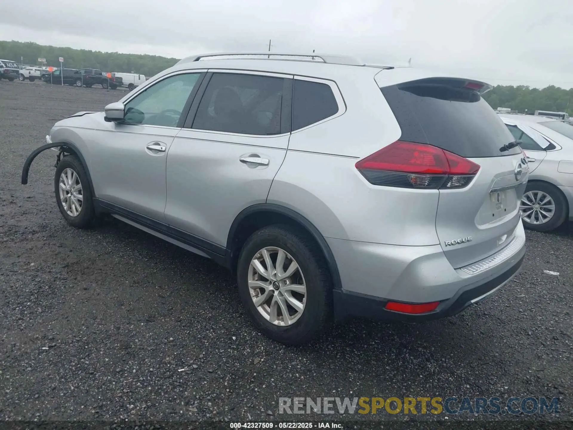 3 Photograph of a damaged car 5N1AT2MT6KC798593 NISSAN ROGUE 2019