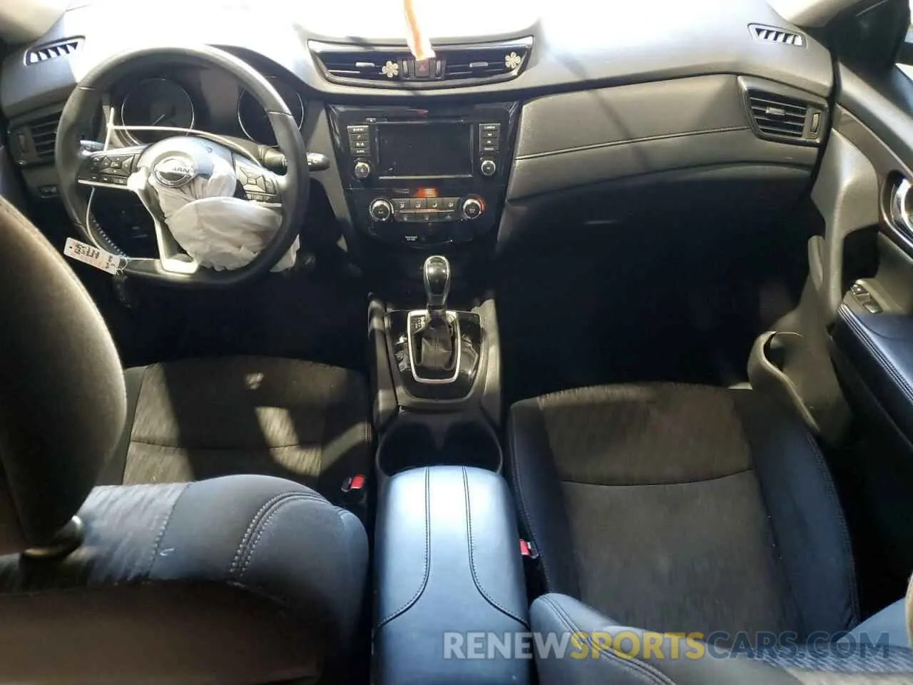 8 Photograph of a damaged car 5N1AT2MT6KC799257 NISSAN ROGUE 2019
