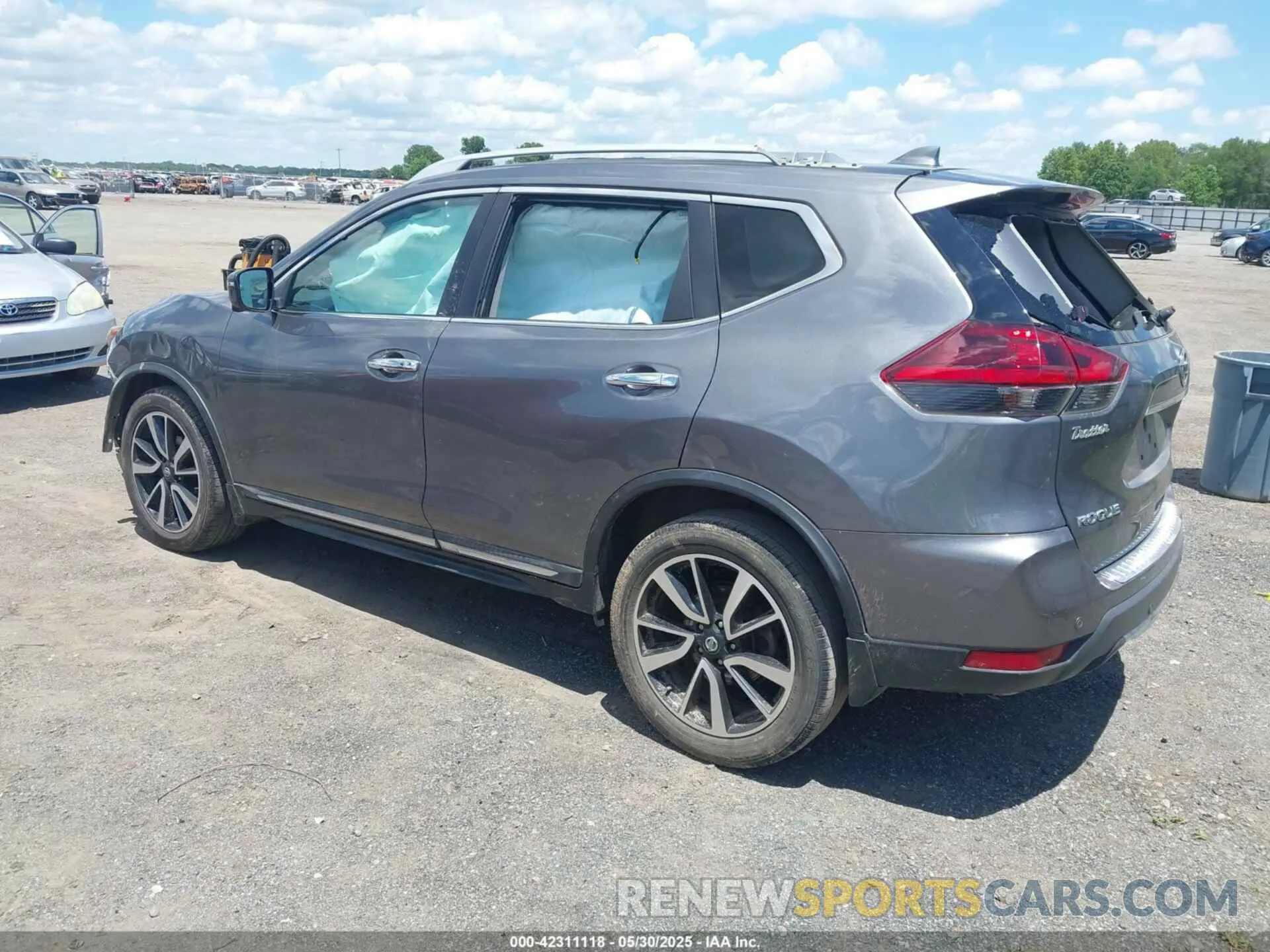 3 Photograph of a damaged car 5N1AT2MT6KC806658 NISSAN ROGUE 2019