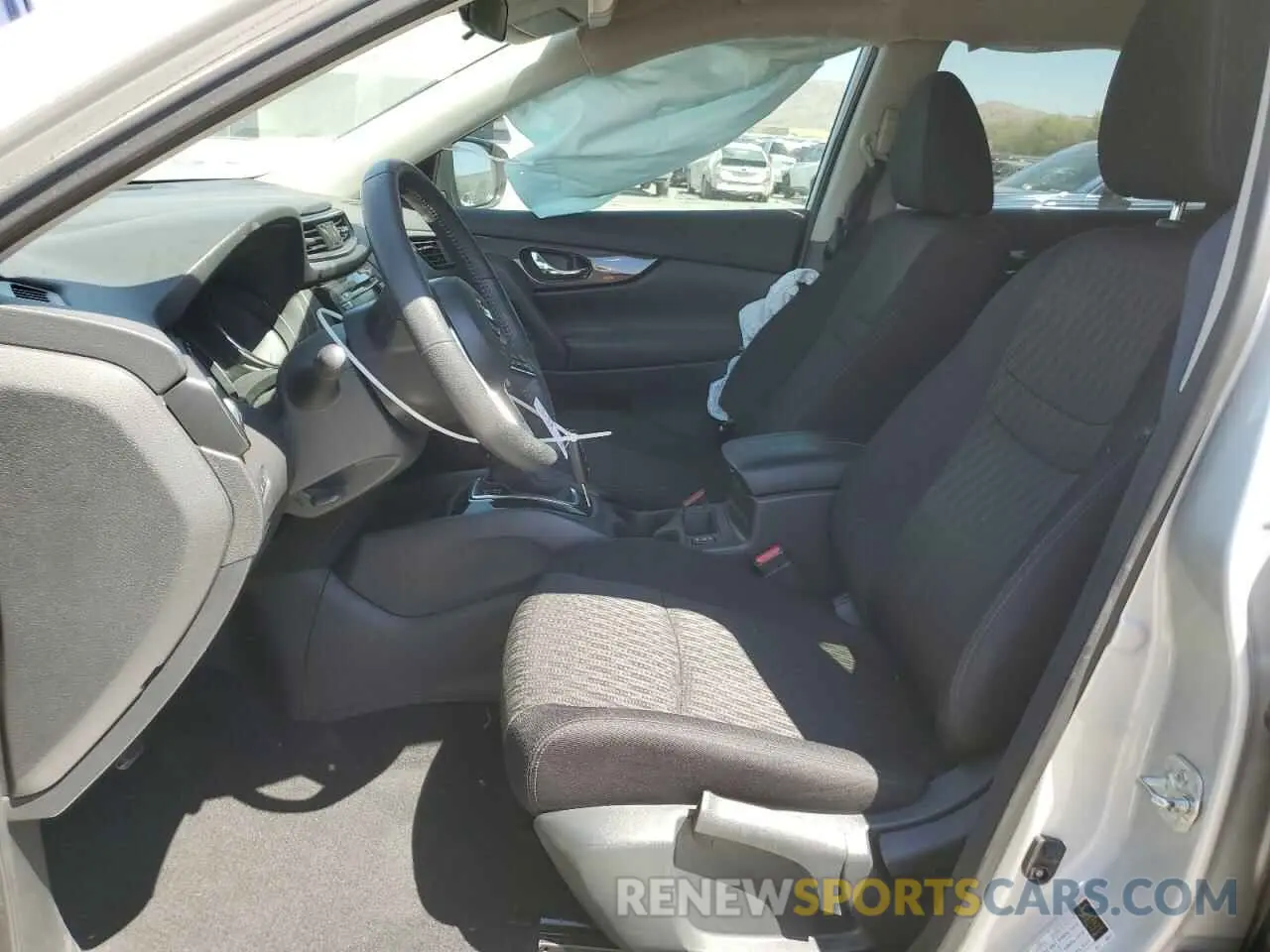 7 Photograph of a damaged car 5N1AT2MT6KC811990 NISSAN ROGUE 2019