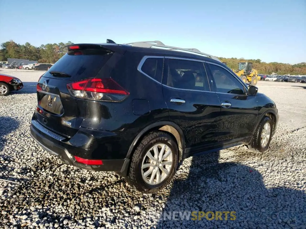 3 Photograph of a damaged car 5N1AT2MT6KC822794 NISSAN ROGUE 2019