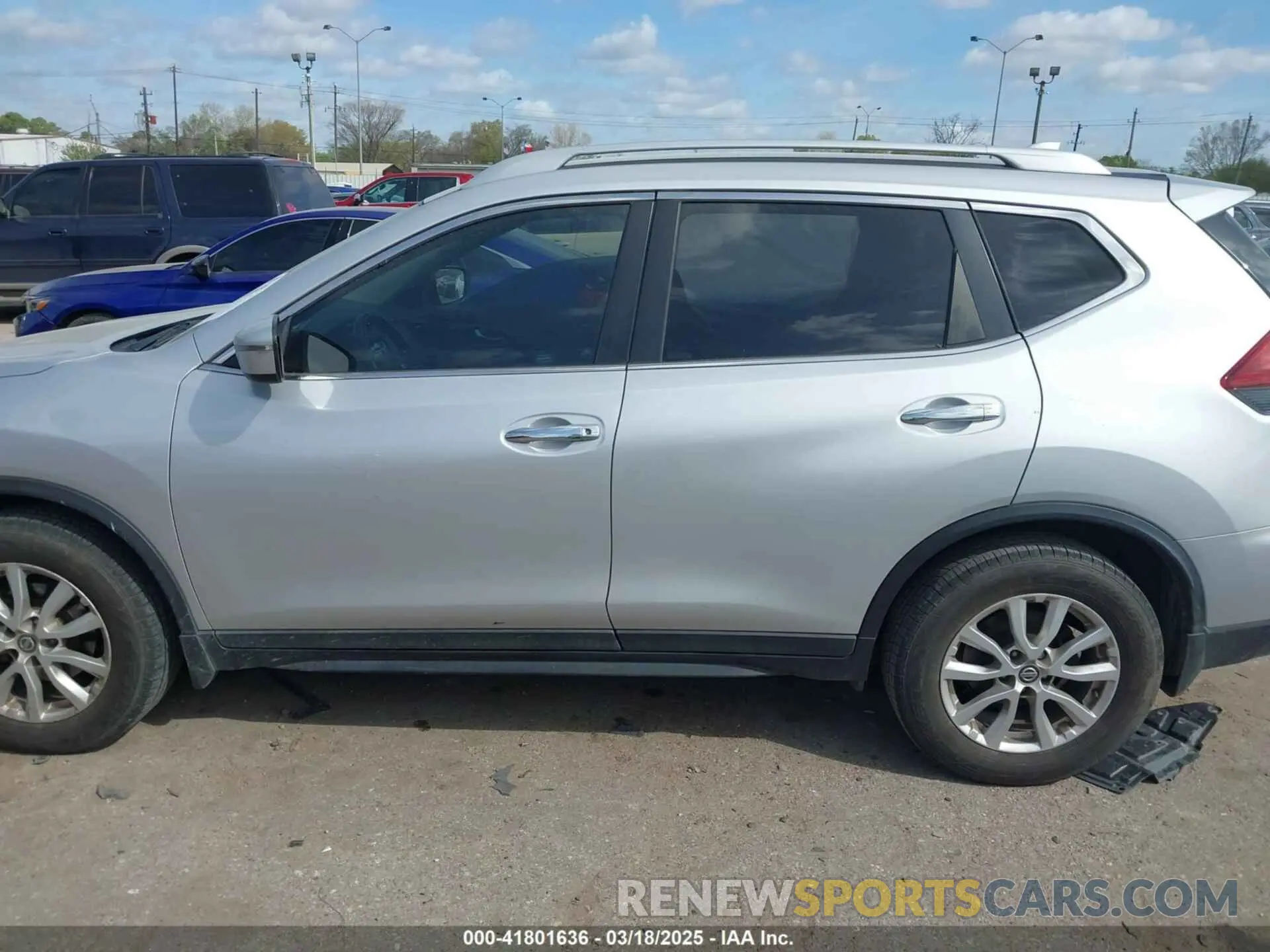 14 Photograph of a damaged car 5N1AT2MT6KC826988 NISSAN ROGUE 2019