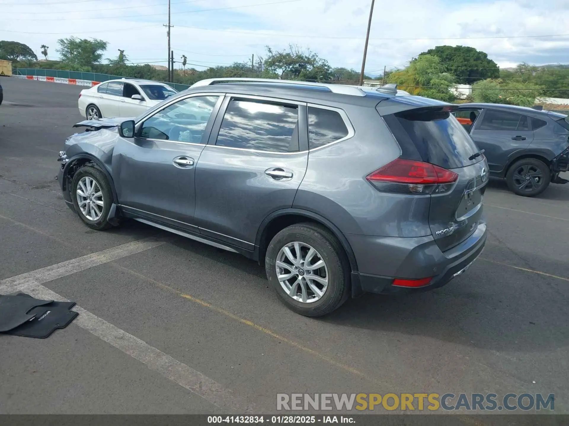 3 Photograph of a damaged car 5N1AT2MT7KC708657 NISSAN ROGUE 2019