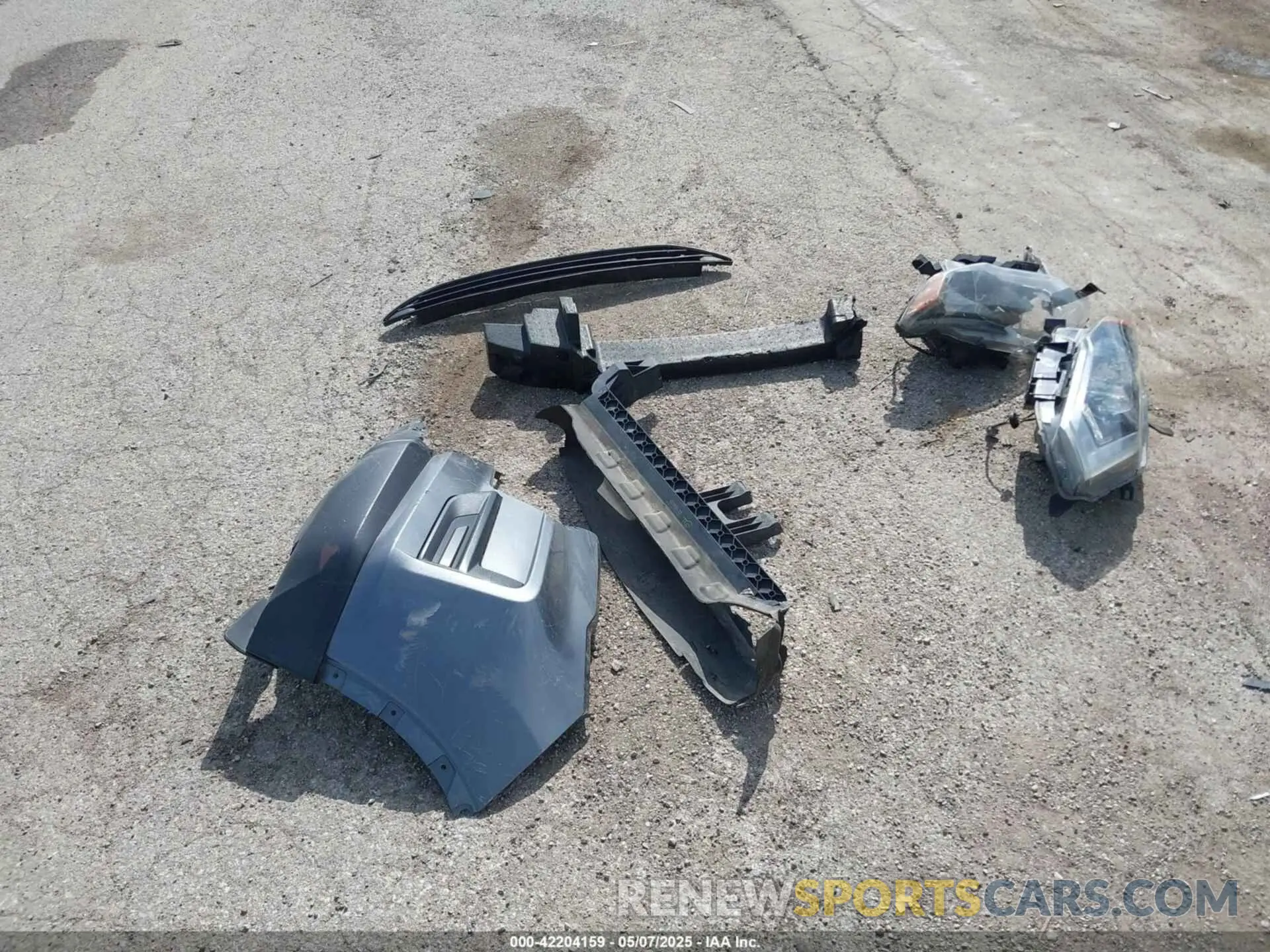 11 Photograph of a damaged car 5N1AT2MT7KC747698 NISSAN ROGUE 2019