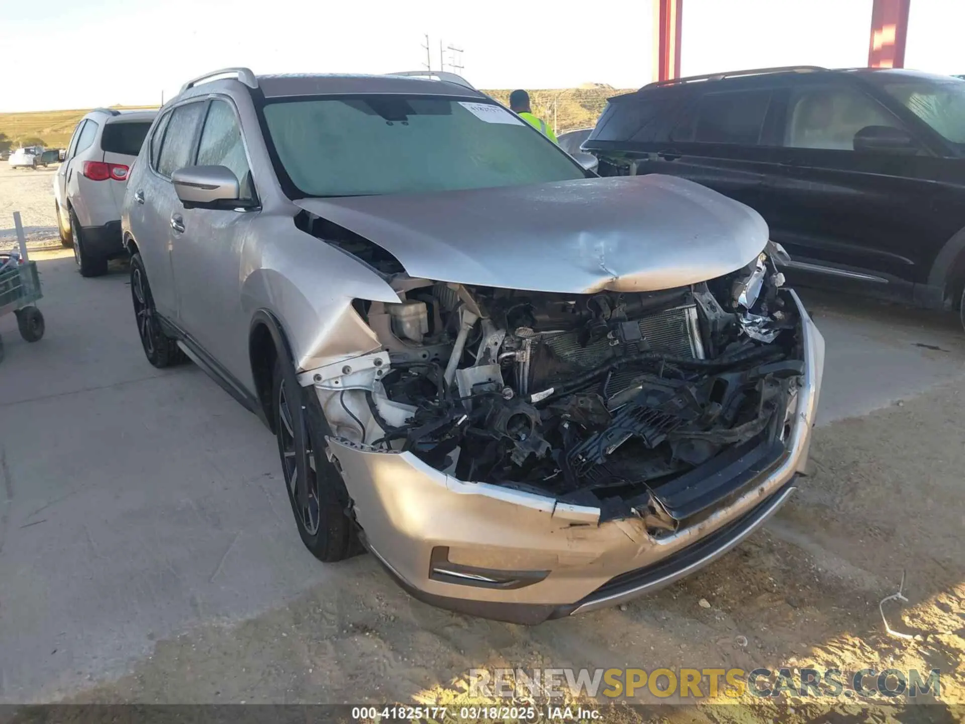 1 Photograph of a damaged car 5N1AT2MT7KC780362 NISSAN ROGUE 2019