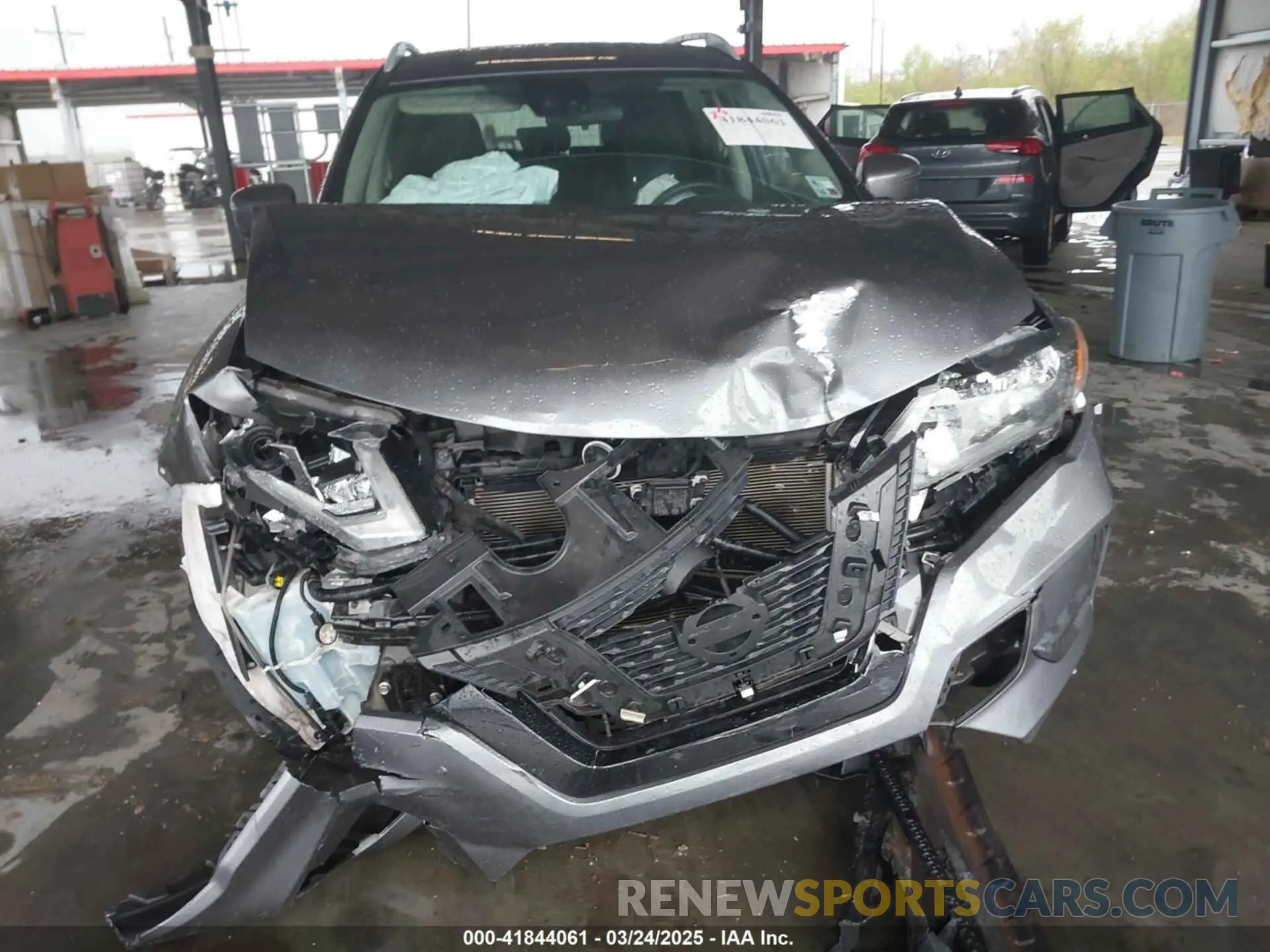 6 Photograph of a damaged car 5N1AT2MT7KC784380 NISSAN ROGUE 2019