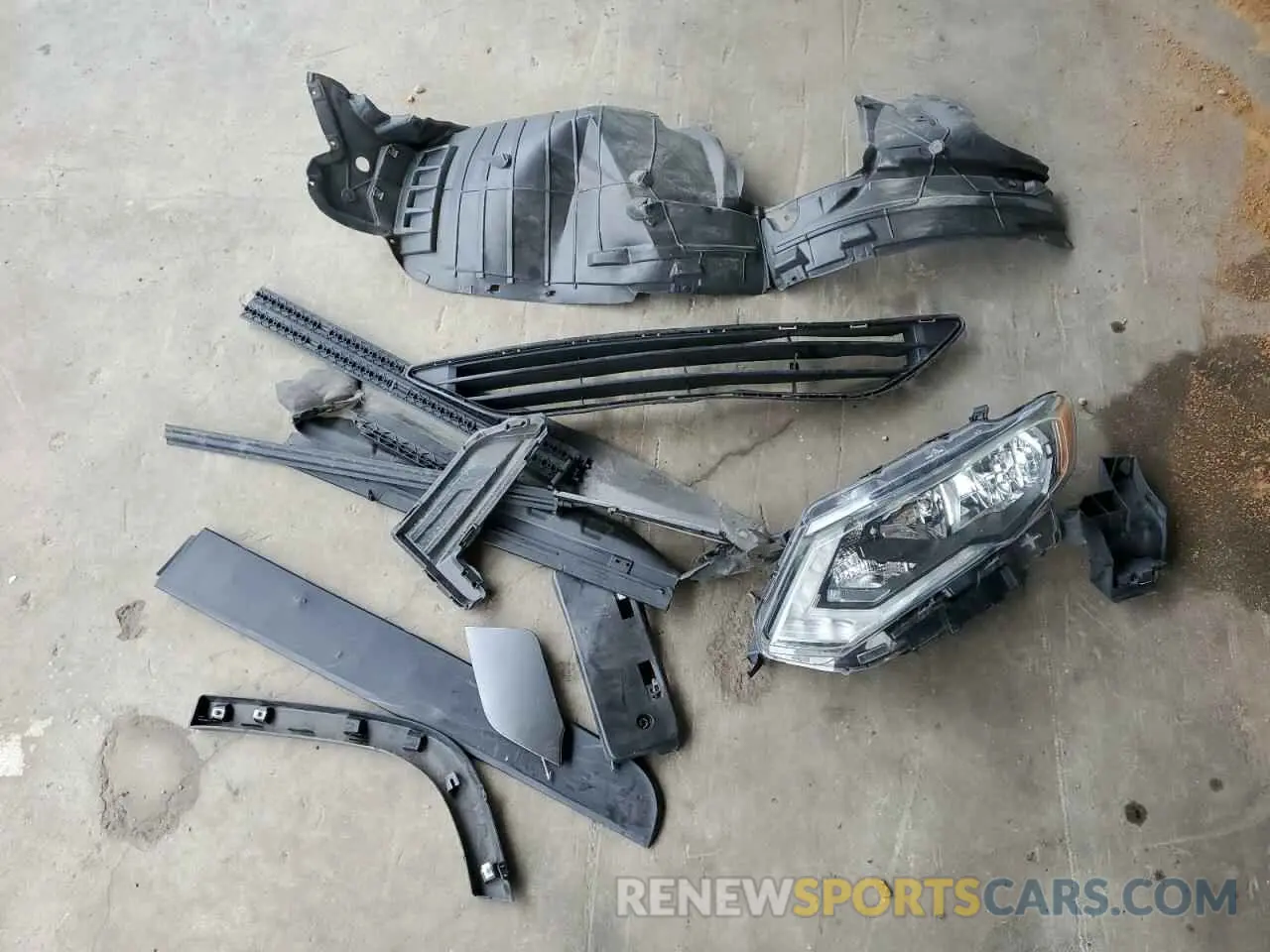 12 Photograph of a damaged car 5N1AT2MT7KC786680 NISSAN ROGUE 2019