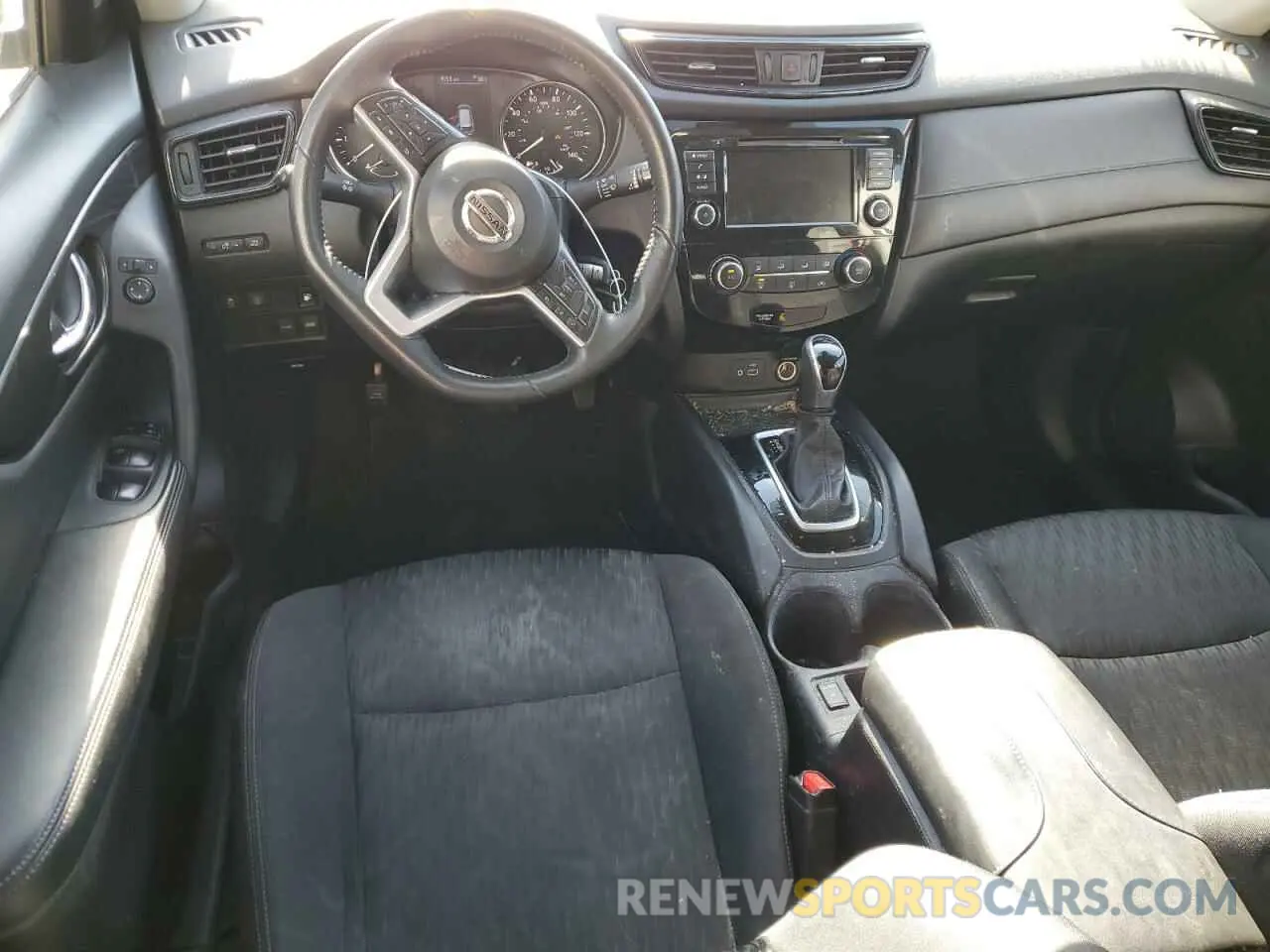 8 Photograph of a damaged car 5N1AT2MT7KC801968 NISSAN ROGUE 2019