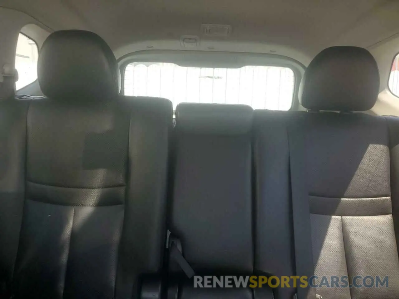 10 Photograph of a damaged car 5N1AT2MT7KC804367 NISSAN ROGUE 2019