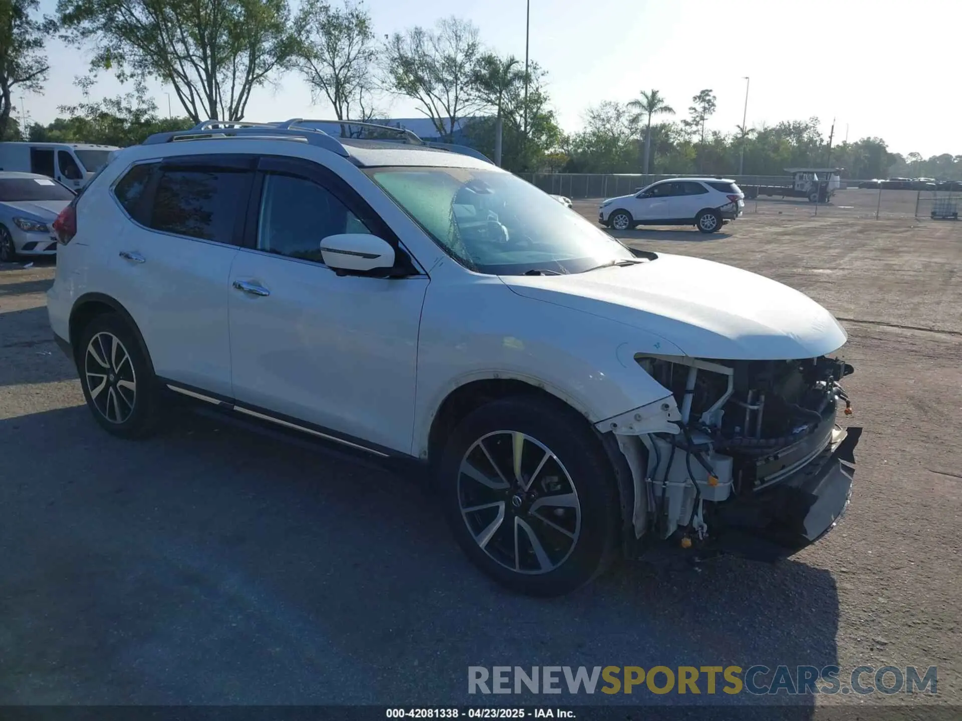1 Photograph of a damaged car 5N1AT2MT7KC825753 NISSAN ROGUE 2019