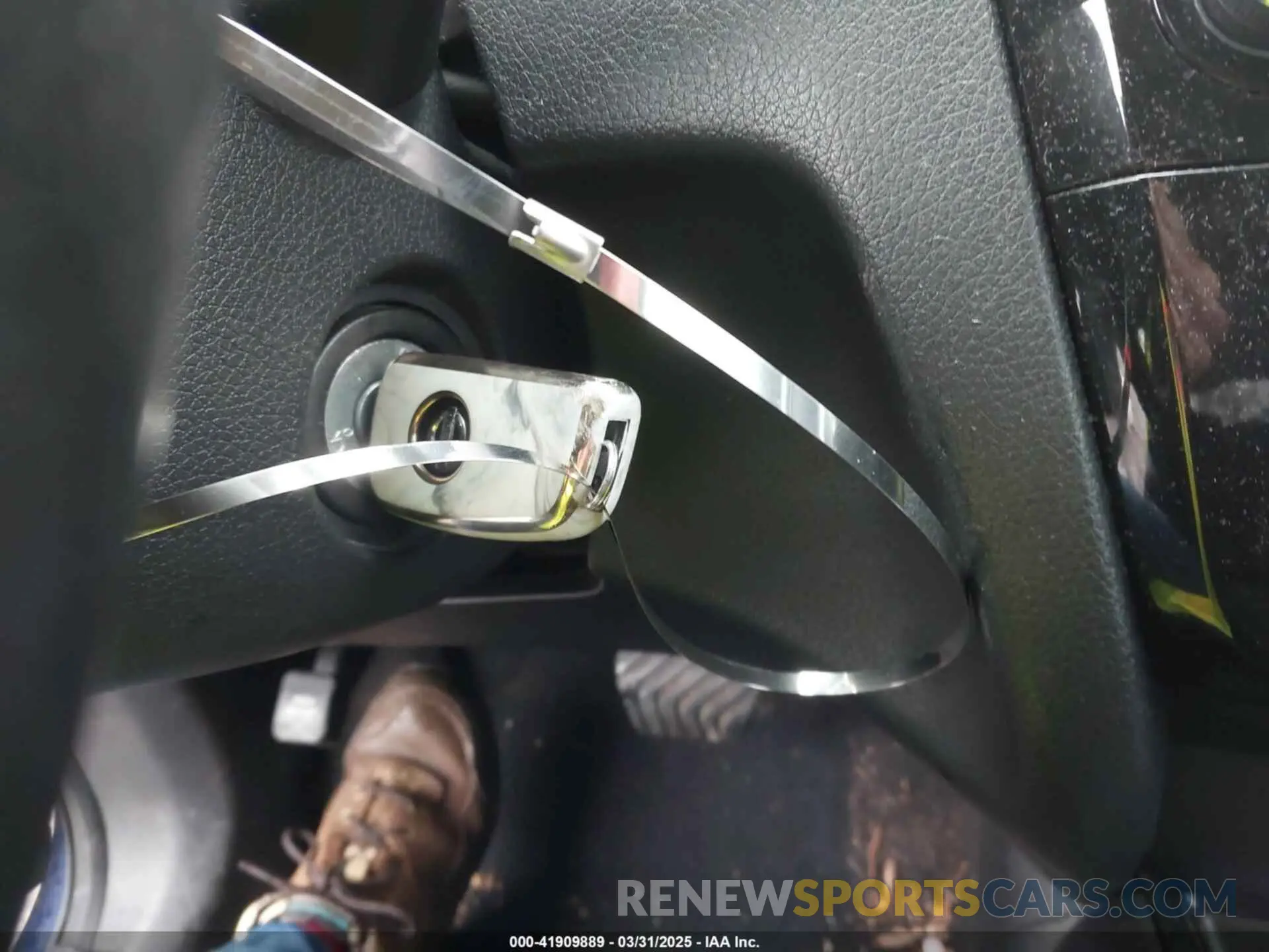 11 Photograph of a damaged car 5N1AT2MT7KC829981 NISSAN ROGUE 2019