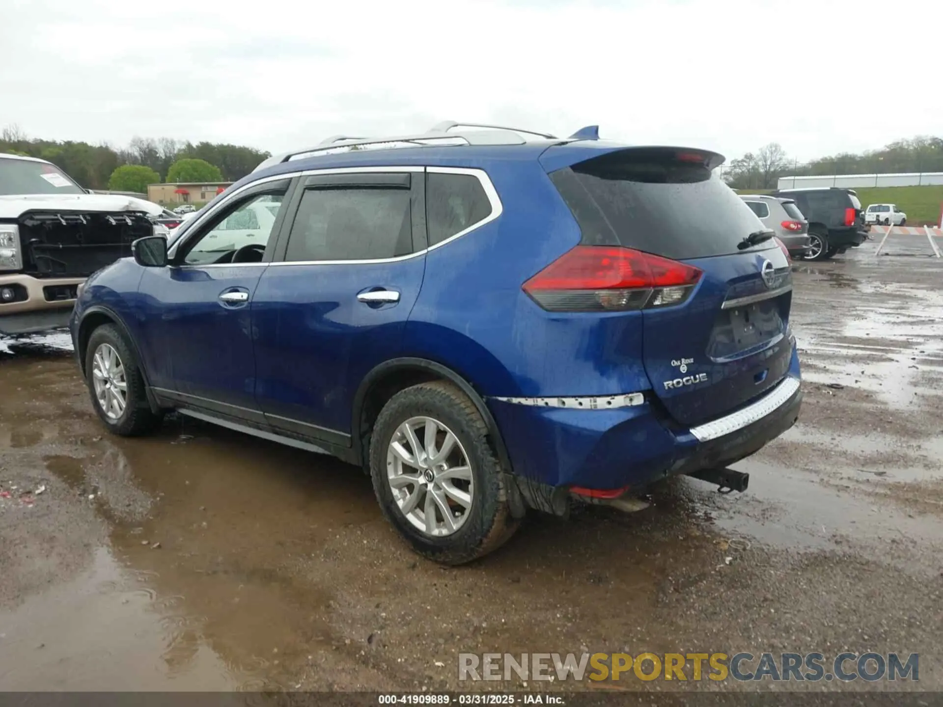 3 Photograph of a damaged car 5N1AT2MT7KC829981 NISSAN ROGUE 2019