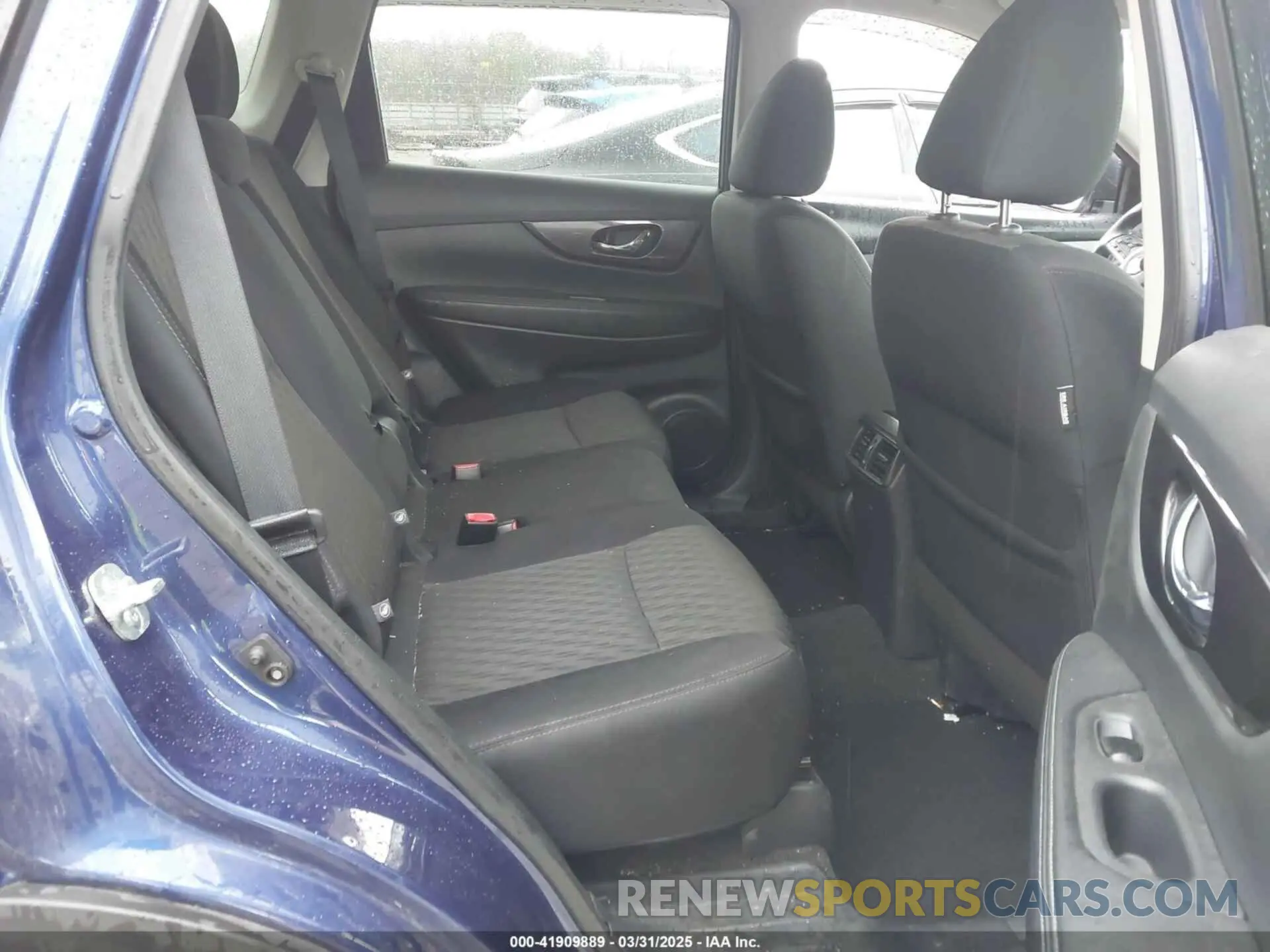 8 Photograph of a damaged car 5N1AT2MT7KC829981 NISSAN ROGUE 2019