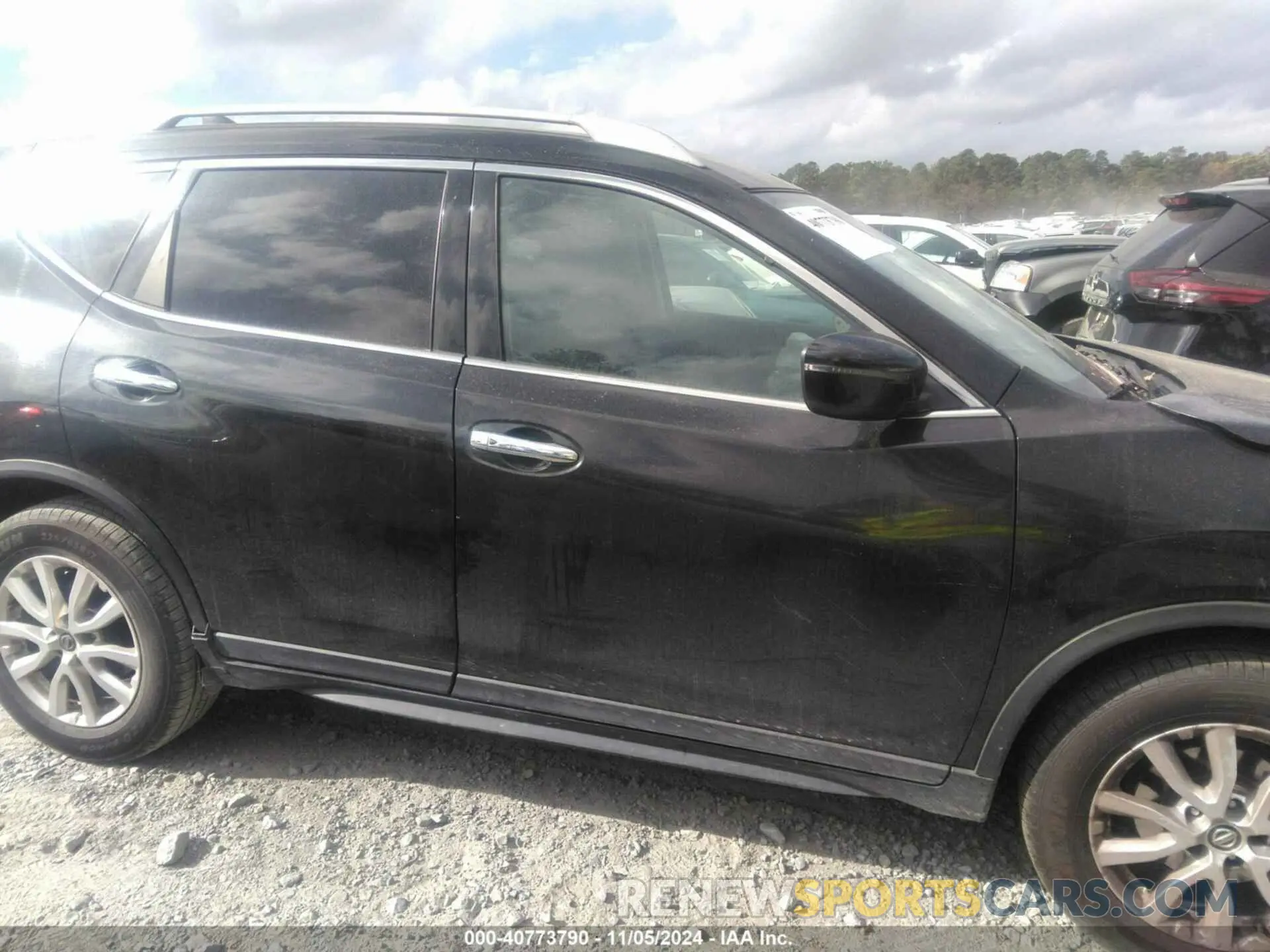 14 Photograph of a damaged car 5N1AT2MT8KC700728 NISSAN ROGUE 2019