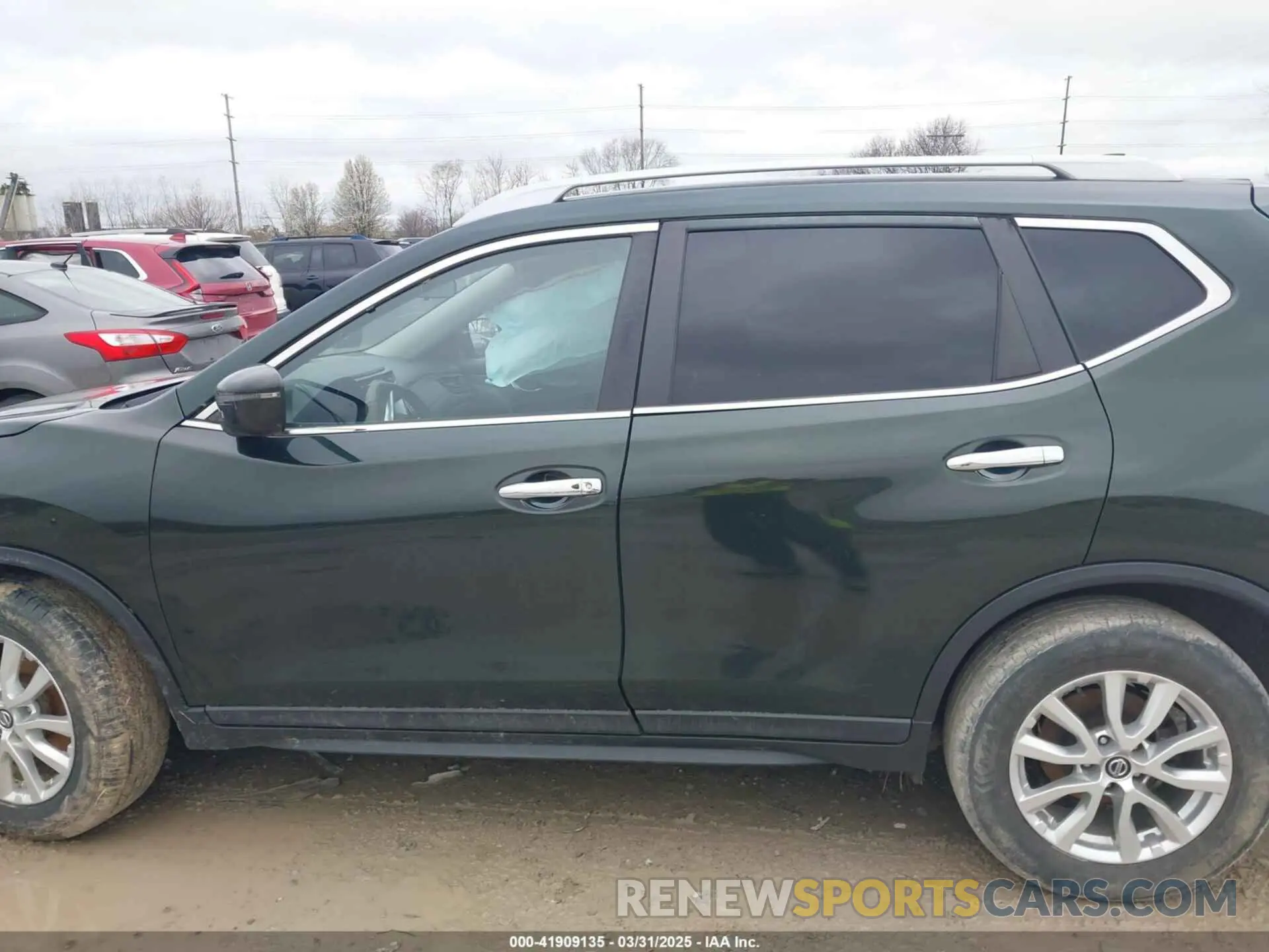 14 Photograph of a damaged car 5N1AT2MT8KC701247 NISSAN ROGUE 2019