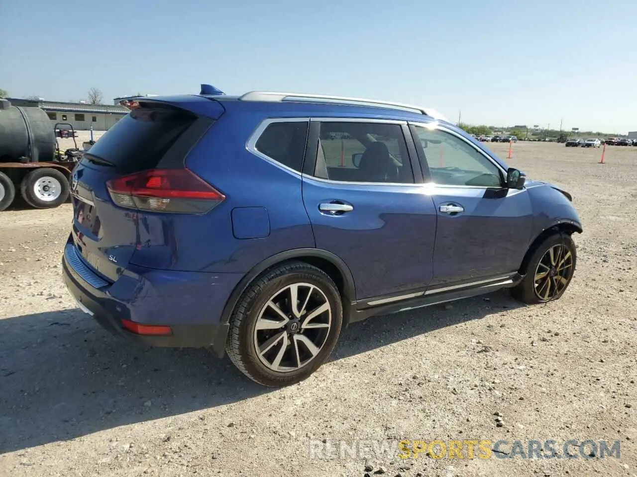 3 Photograph of a damaged car 5N1AT2MT8KC707713 NISSAN ROGUE 2019