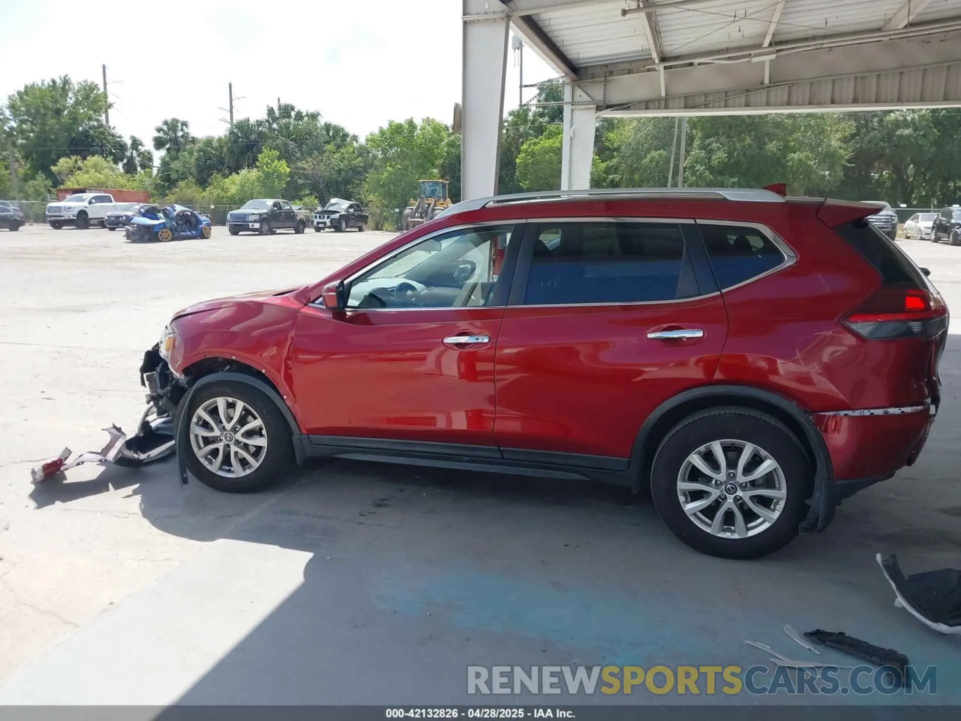 15 Photograph of a damaged car 5N1AT2MT8KC746978 NISSAN ROGUE 2019