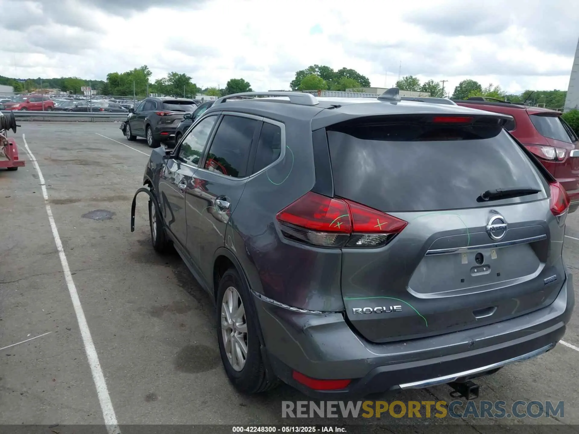 3 Photograph of a damaged car 5N1AT2MT8KC766342 NISSAN ROGUE 2019