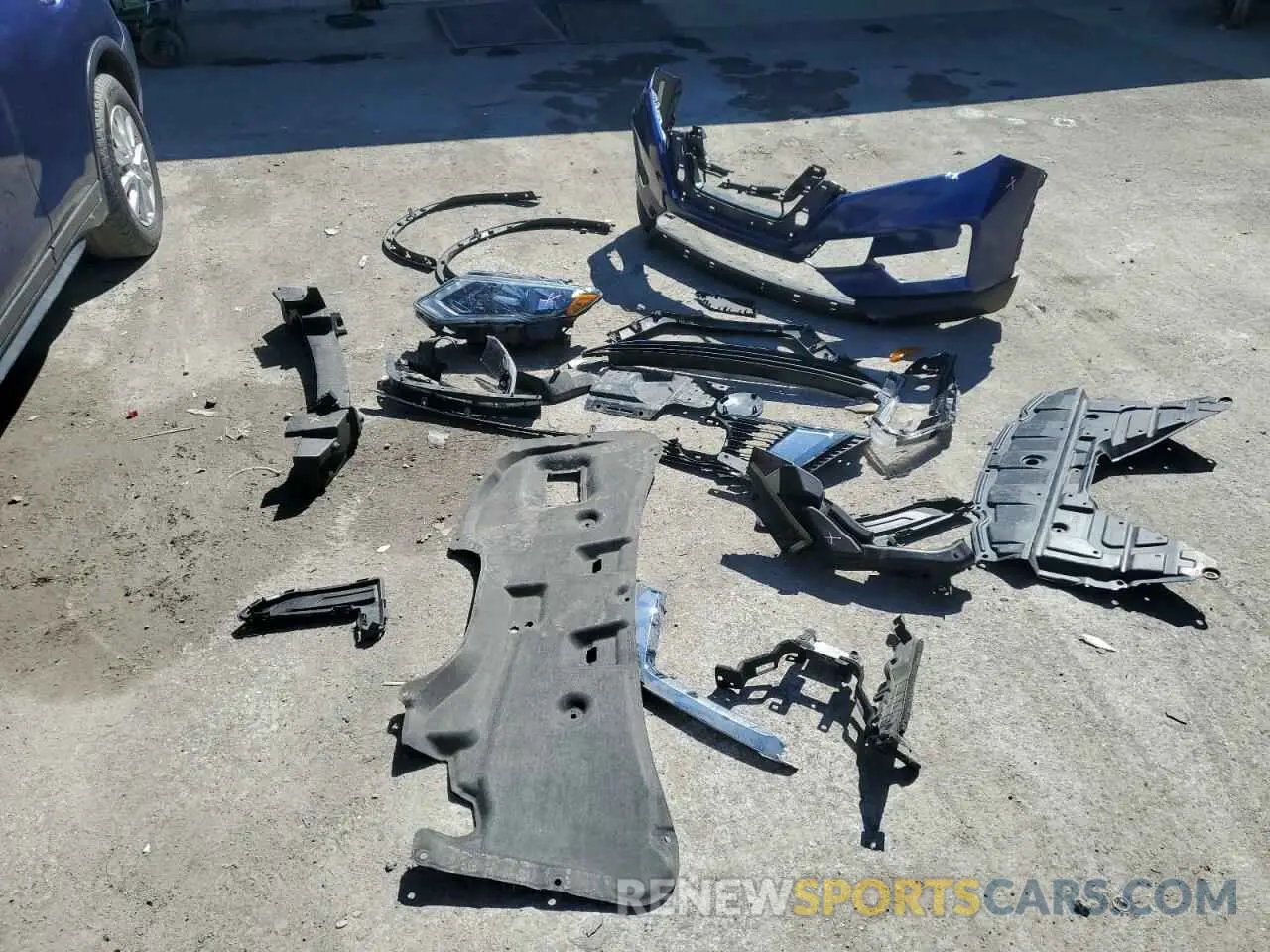 13 Photograph of a damaged car 5N1AT2MT8KC801459 NISSAN ROGUE 2019