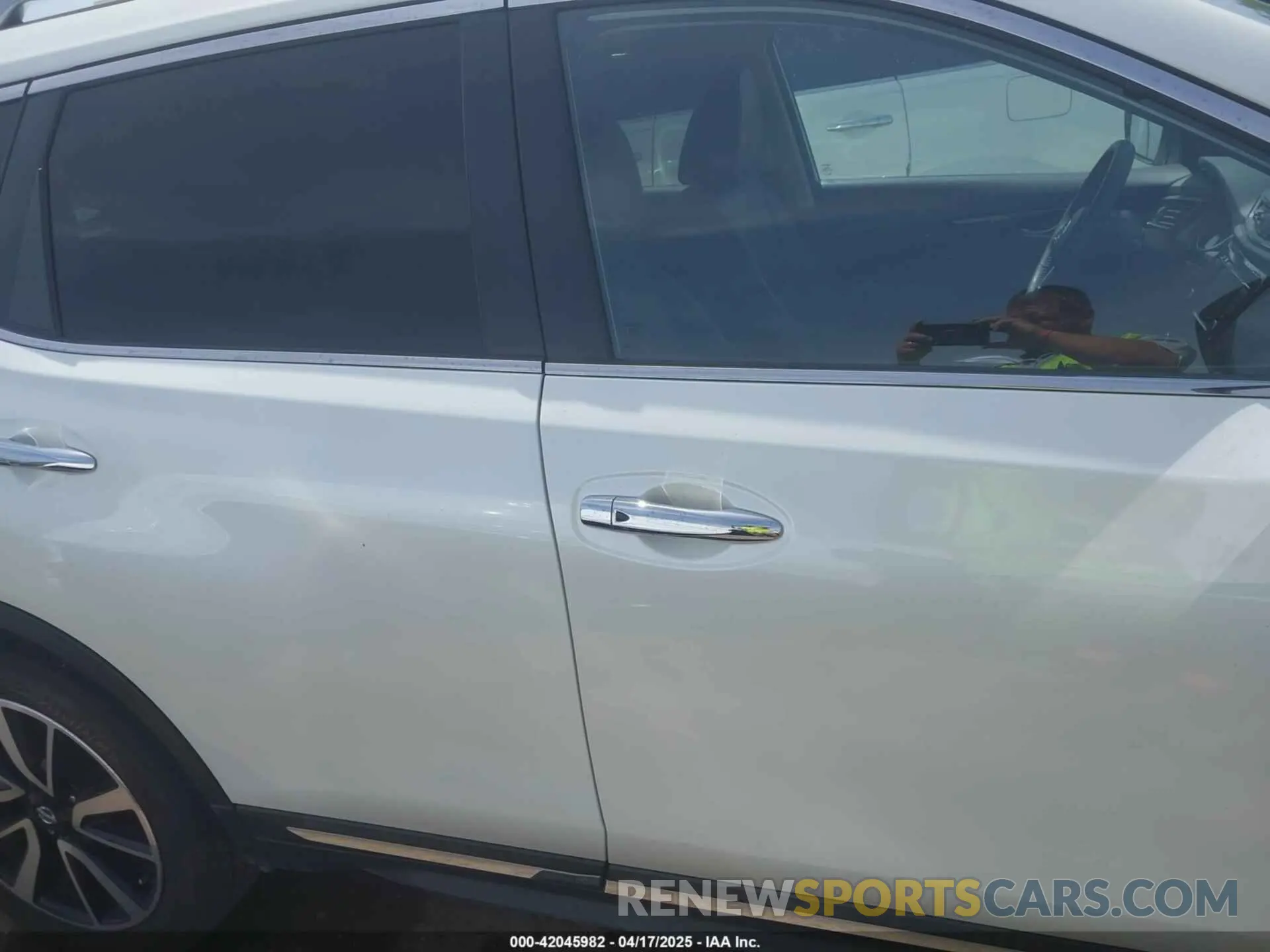 14 Photograph of a damaged car 5N1AT2MT8KC805074 NISSAN ROGUE 2019