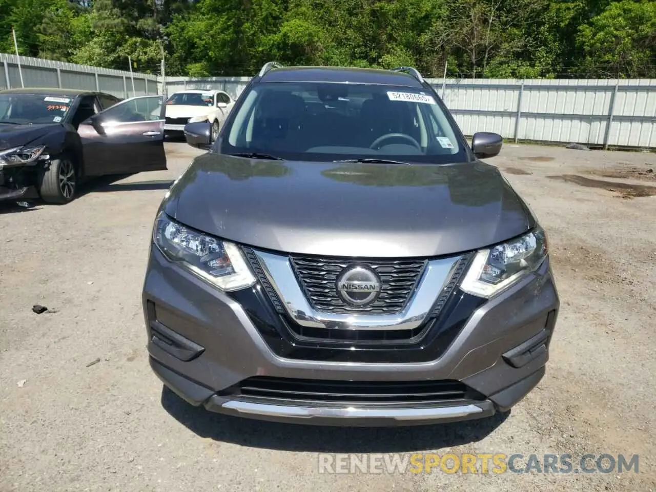 5 Photograph of a damaged car 5N1AT2MT8KC823736 NISSAN ROGUE 2019