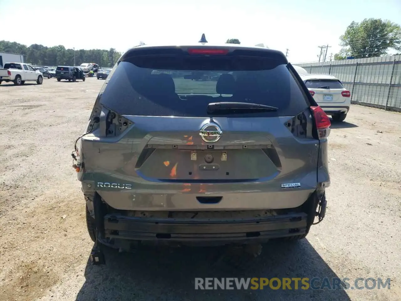 6 Photograph of a damaged car 5N1AT2MT8KC823736 NISSAN ROGUE 2019