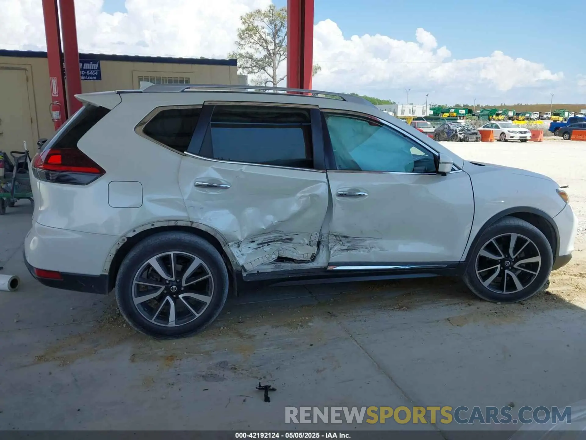 13 Photograph of a damaged car 5N1AT2MT9KC701113 NISSAN ROGUE 2019