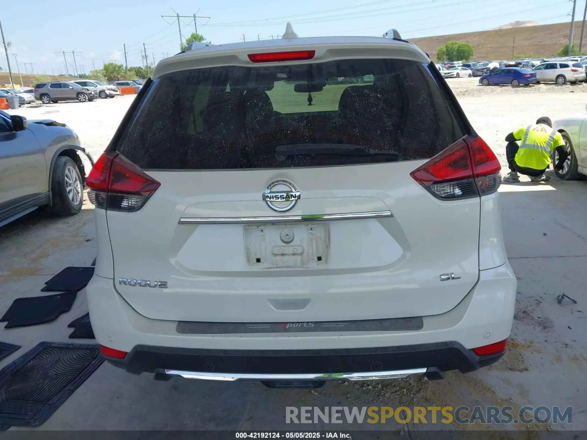 16 Photograph of a damaged car 5N1AT2MT9KC701113 NISSAN ROGUE 2019