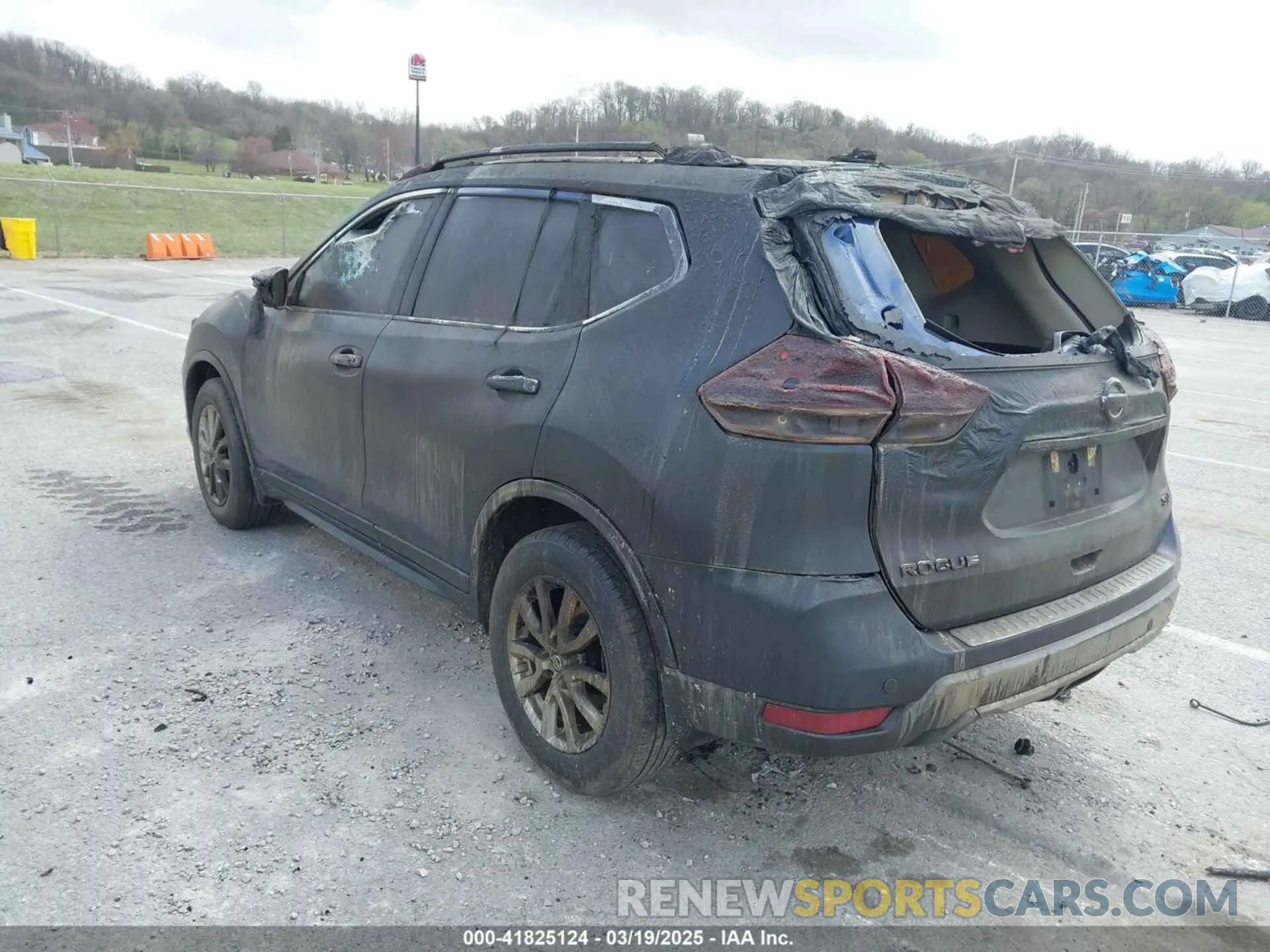 3 Photograph of a damaged car 5N1AT2MT9KC708949 NISSAN ROGUE 2019