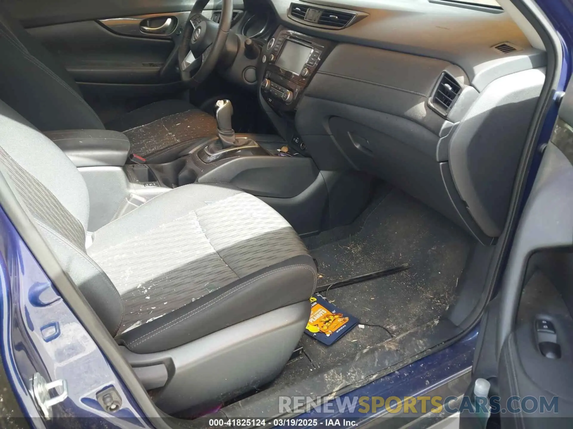 5 Photograph of a damaged car 5N1AT2MT9KC708949 NISSAN ROGUE 2019