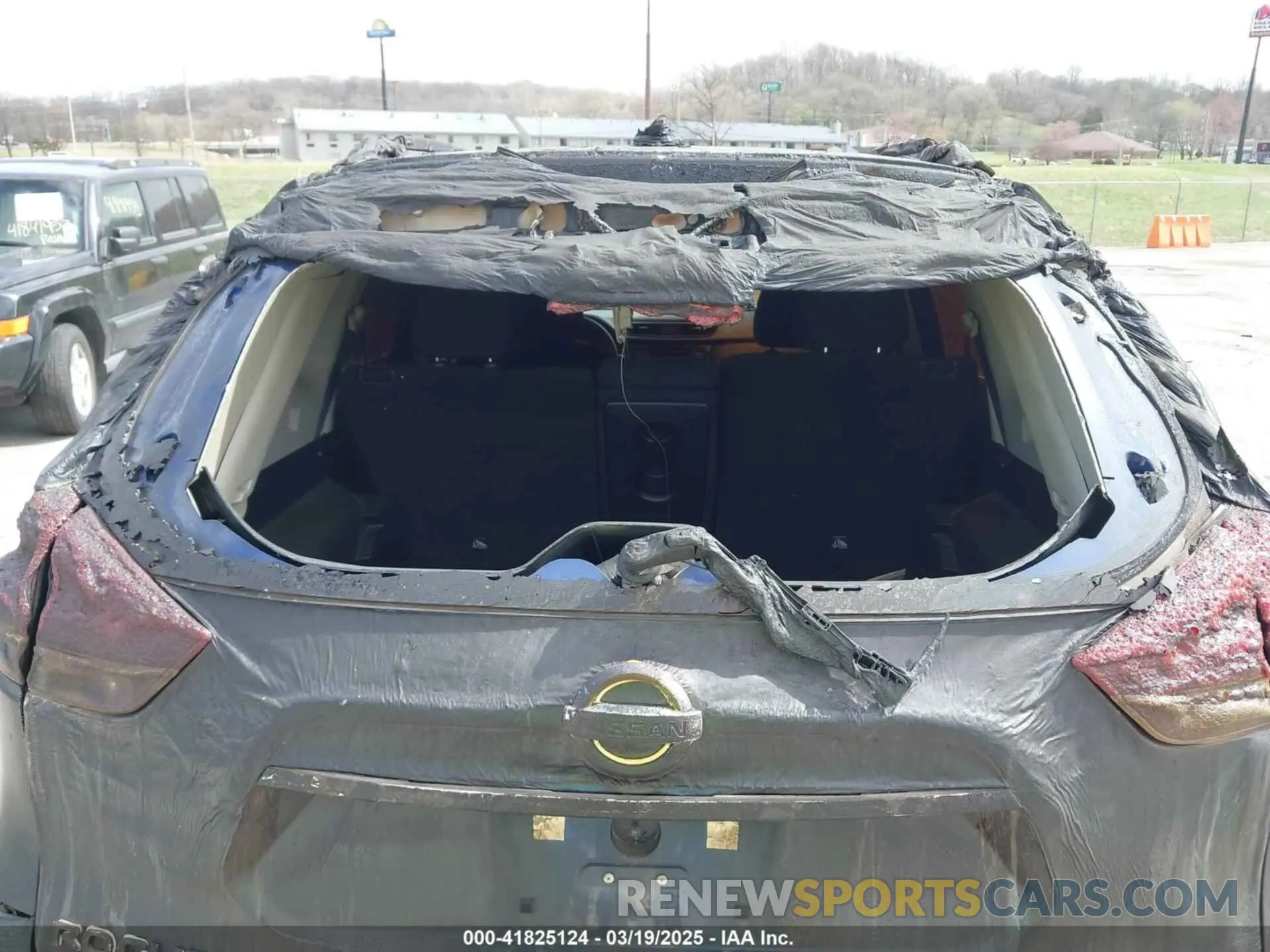 6 Photograph of a damaged car 5N1AT2MT9KC708949 NISSAN ROGUE 2019