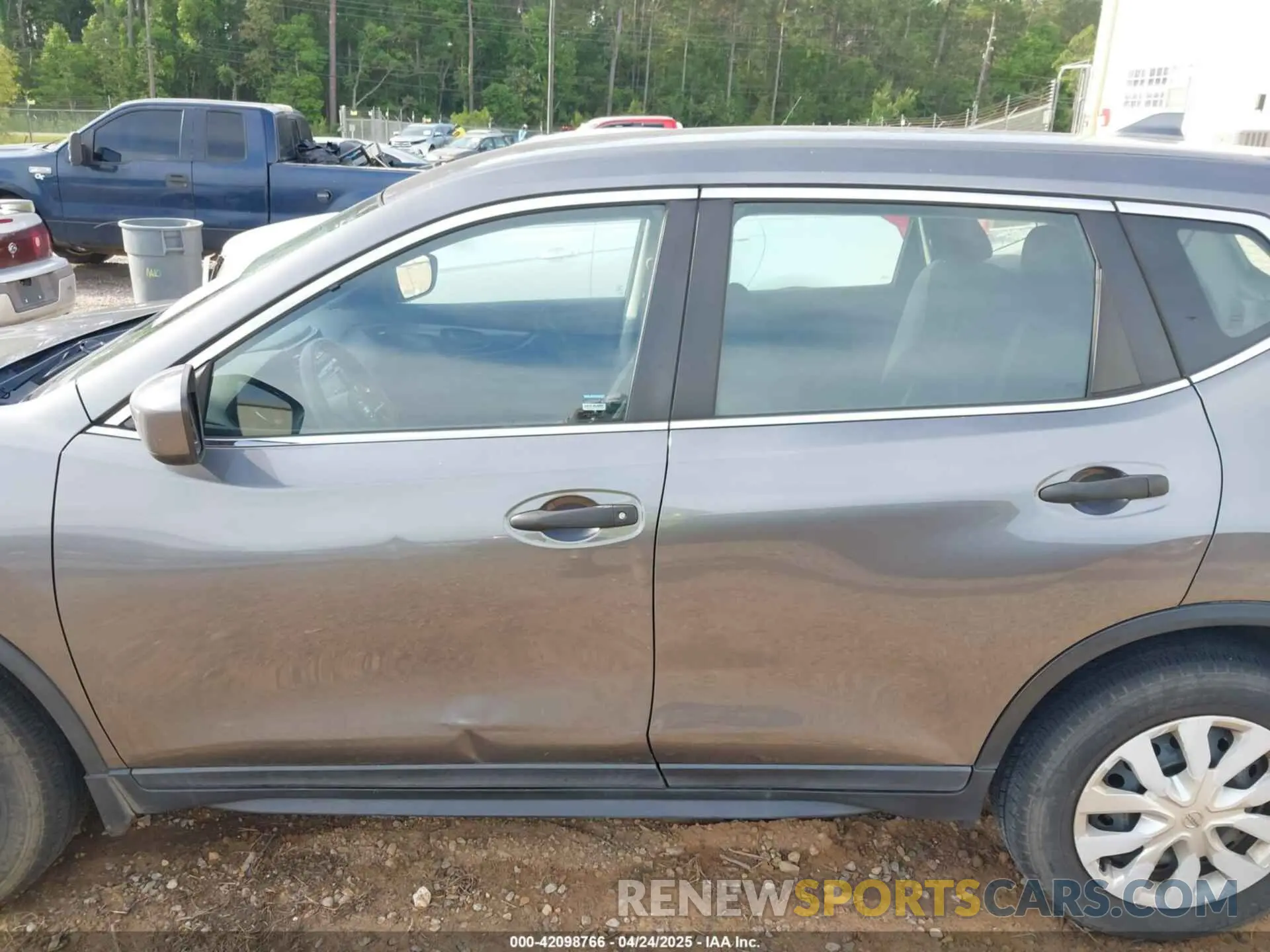15 Photograph of a damaged car 5N1AT2MT9KC785739 NISSAN ROGUE 2019