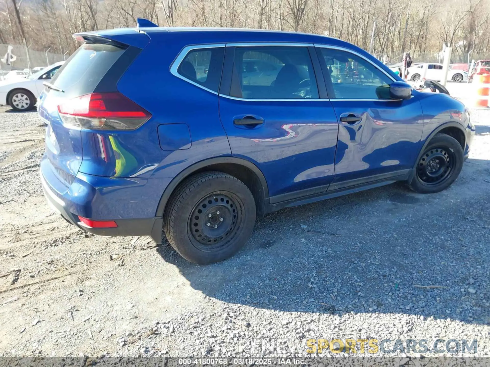 4 Photograph of a damaged car 5N1AT2MT9KC790746 NISSAN ROGUE 2019