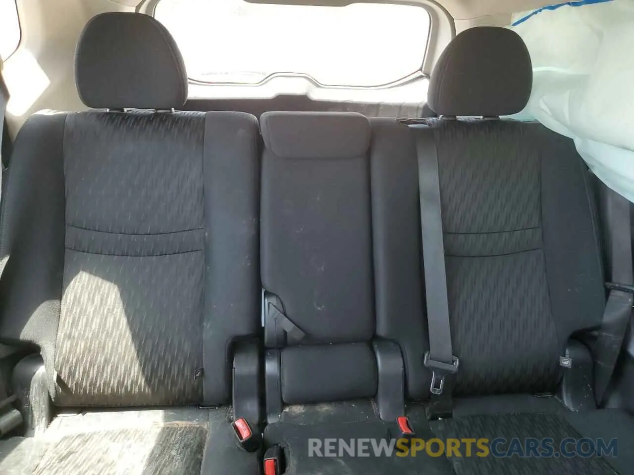 10 Photograph of a damaged car 5N1AT2MT9KC800563 NISSAN ROGUE 2019