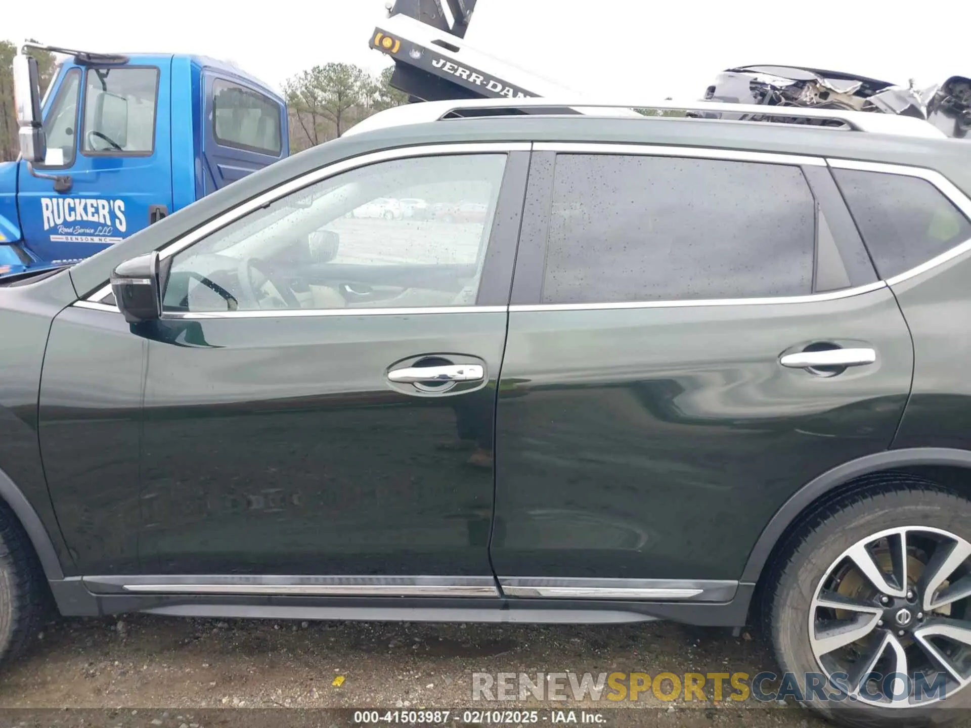 15 Photograph of a damaged car 5N1AT2MTXKC700858 NISSAN ROGUE 2019