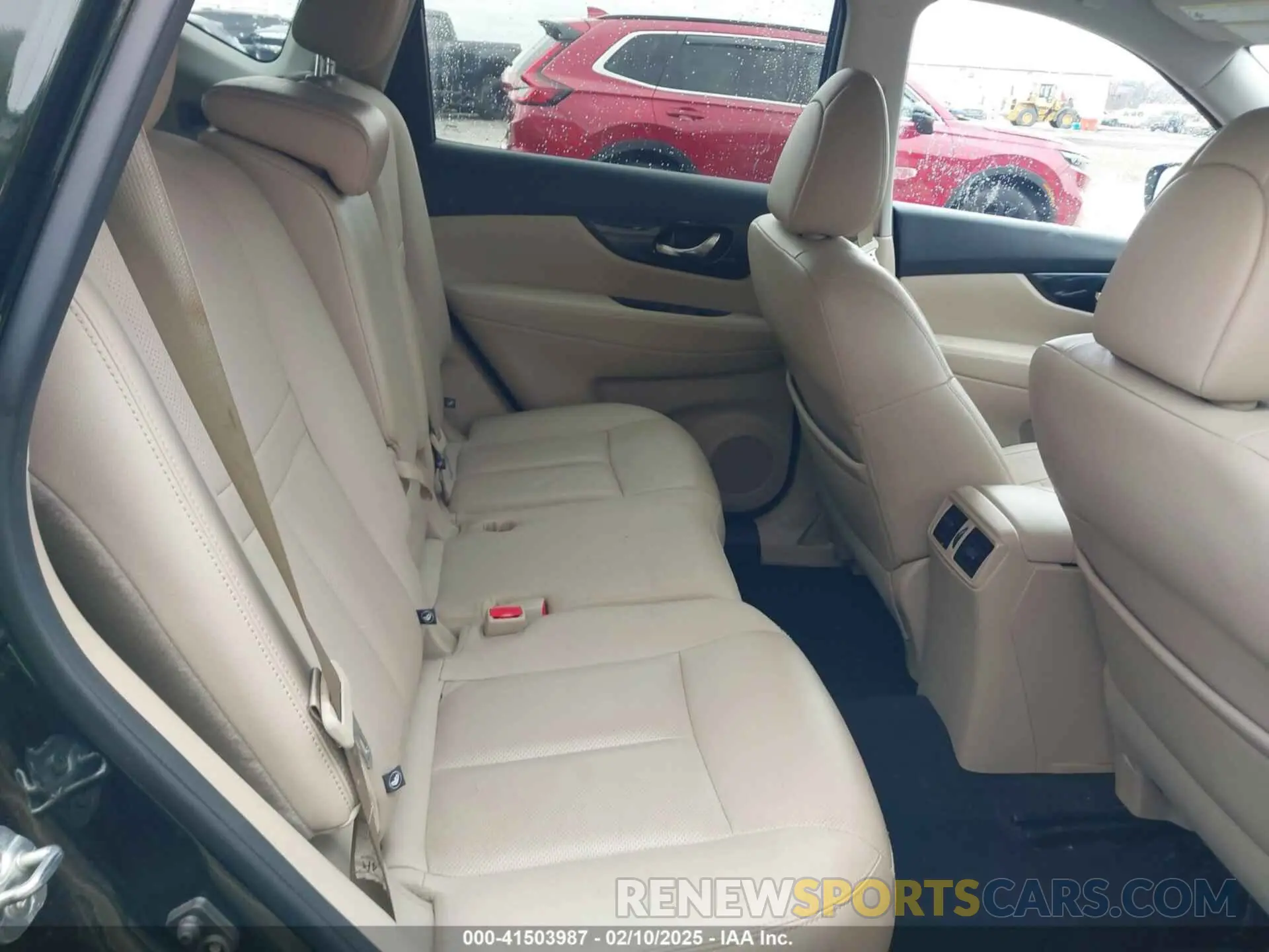8 Photograph of a damaged car 5N1AT2MTXKC700858 NISSAN ROGUE 2019